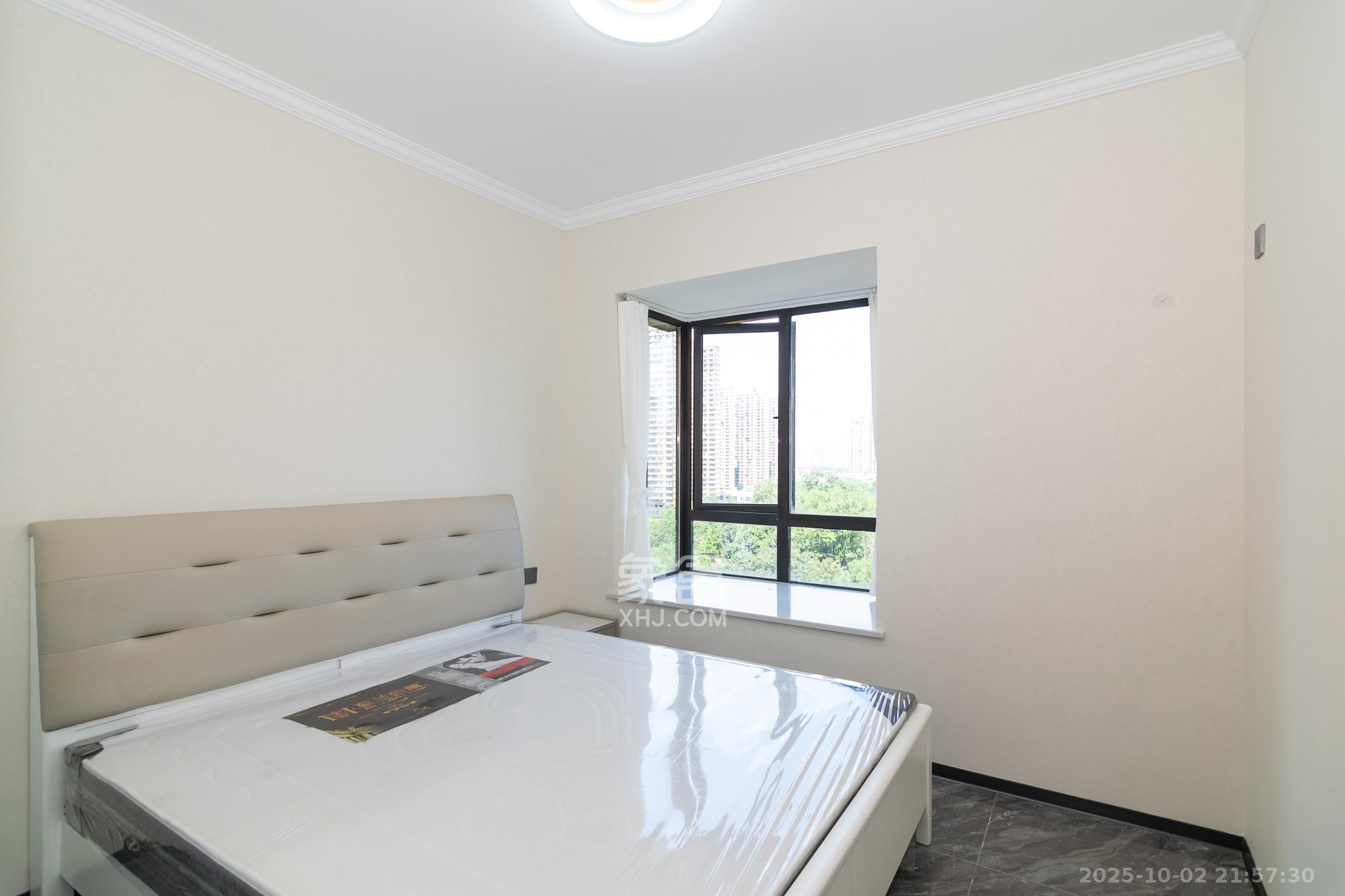 三润城（三润星城）  1室0厅0卫    128.8万卧室