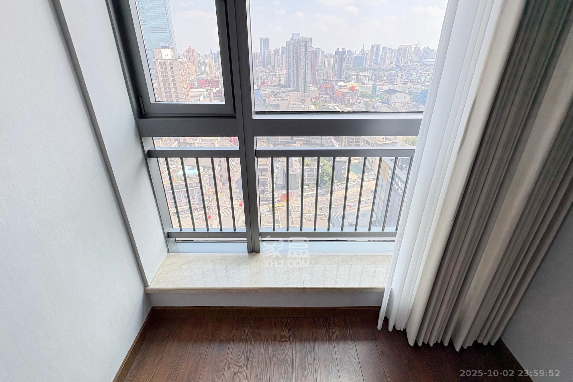 华远国际公寓 1室1厅1卫 90.0万 华远国际公寓 1室1厅1卫 90.0万卧室