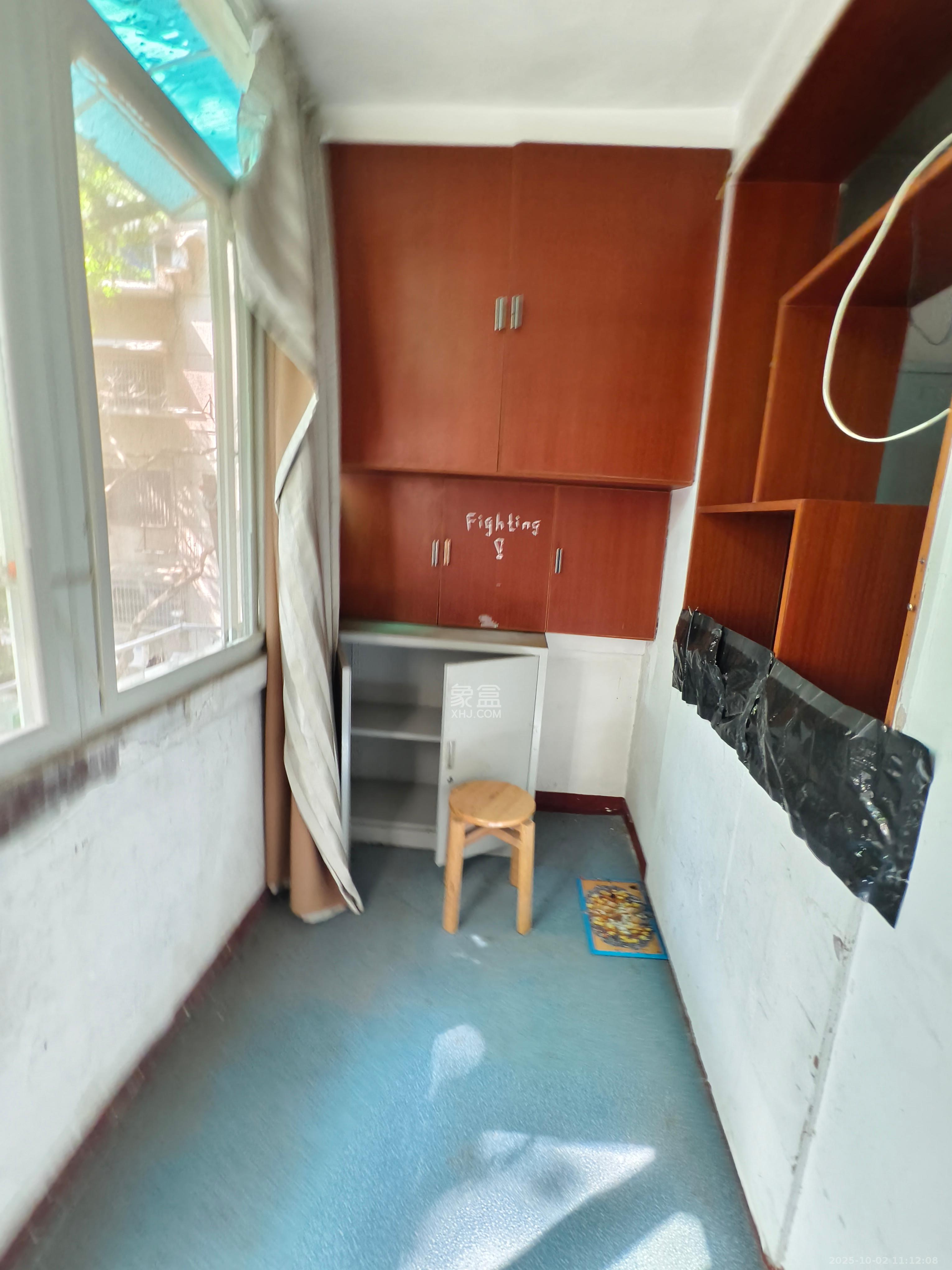 红旗区四片 1室1厅1卫 1300.0元/月 红旗区四片 1室1厅1卫 1300.0元/月室内图