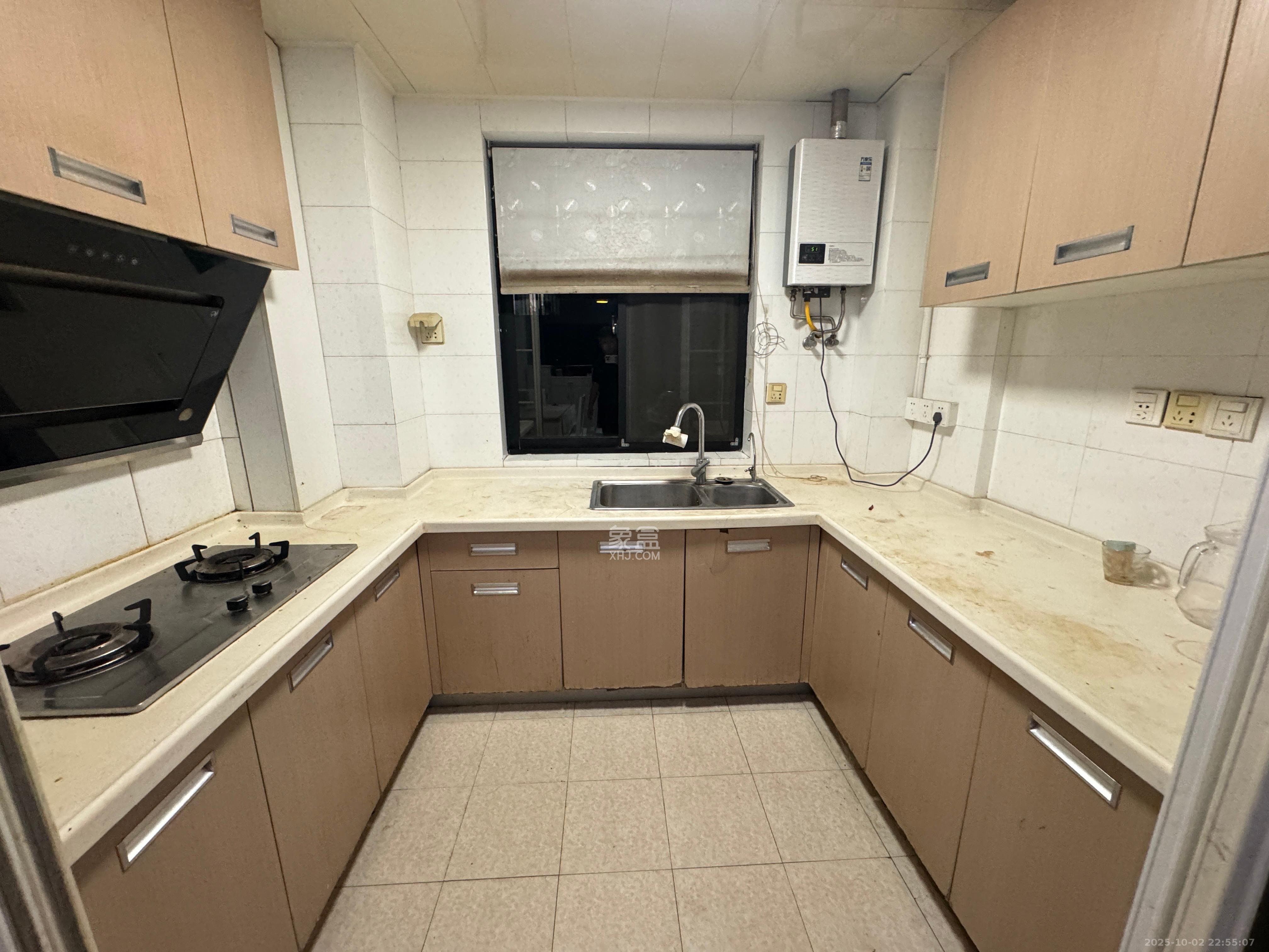 三江花中城  1室0厅0卫    2000.0元/月室内图