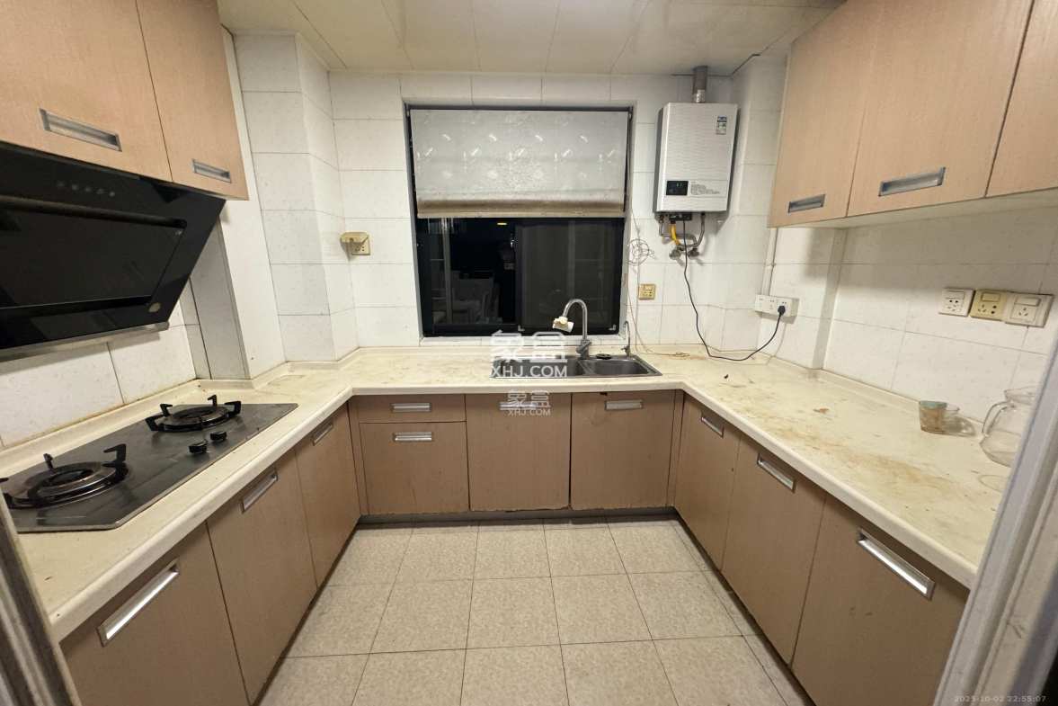 三江花中城  1室0厅0卫    2000.0元/月 三江花中城  1室0厅0卫    2000.0元/月室内图