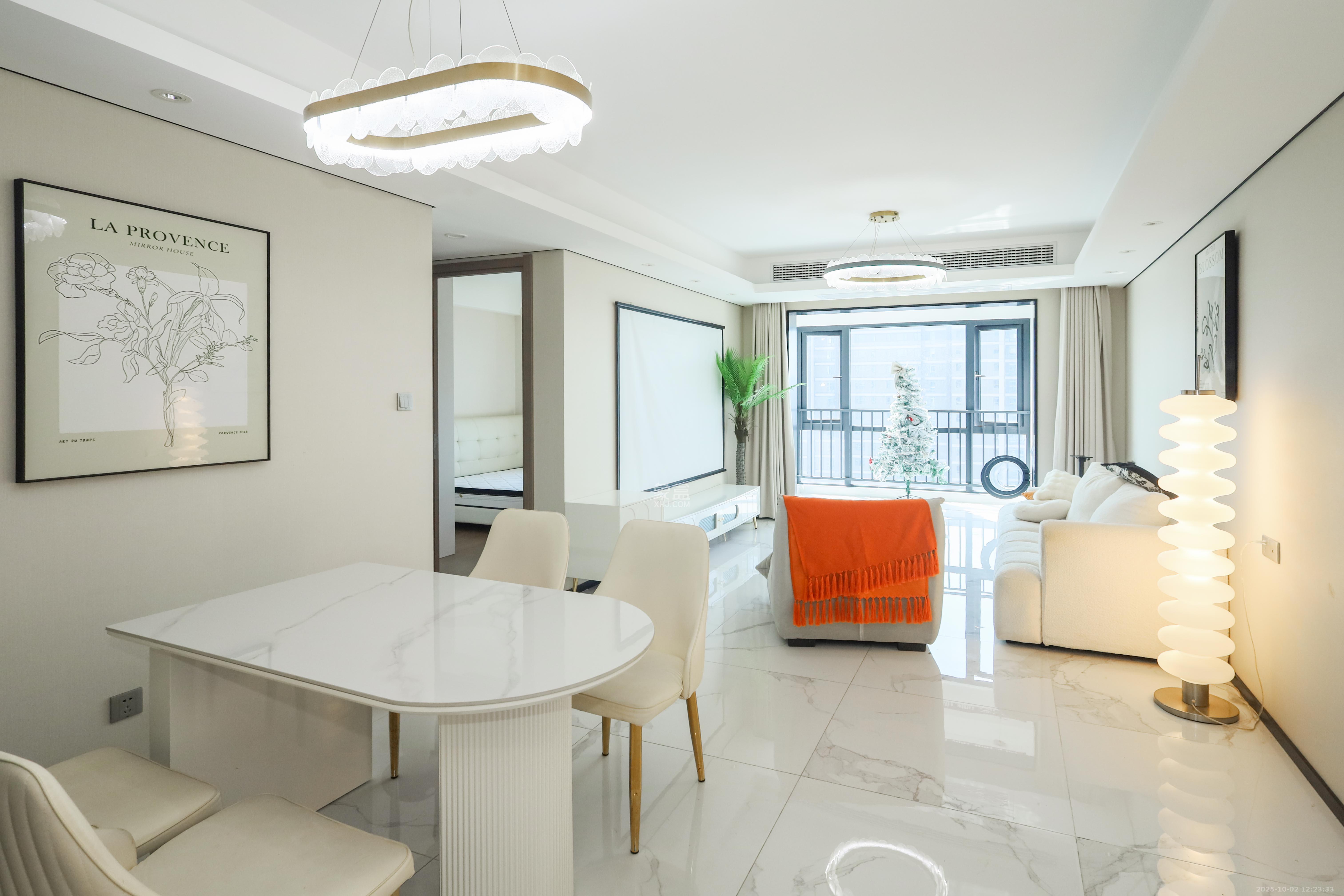 中海麓山境南区  3室2厅2卫    138.0万 中海麓山境南区  3室2厅2卫    138.0万客厅