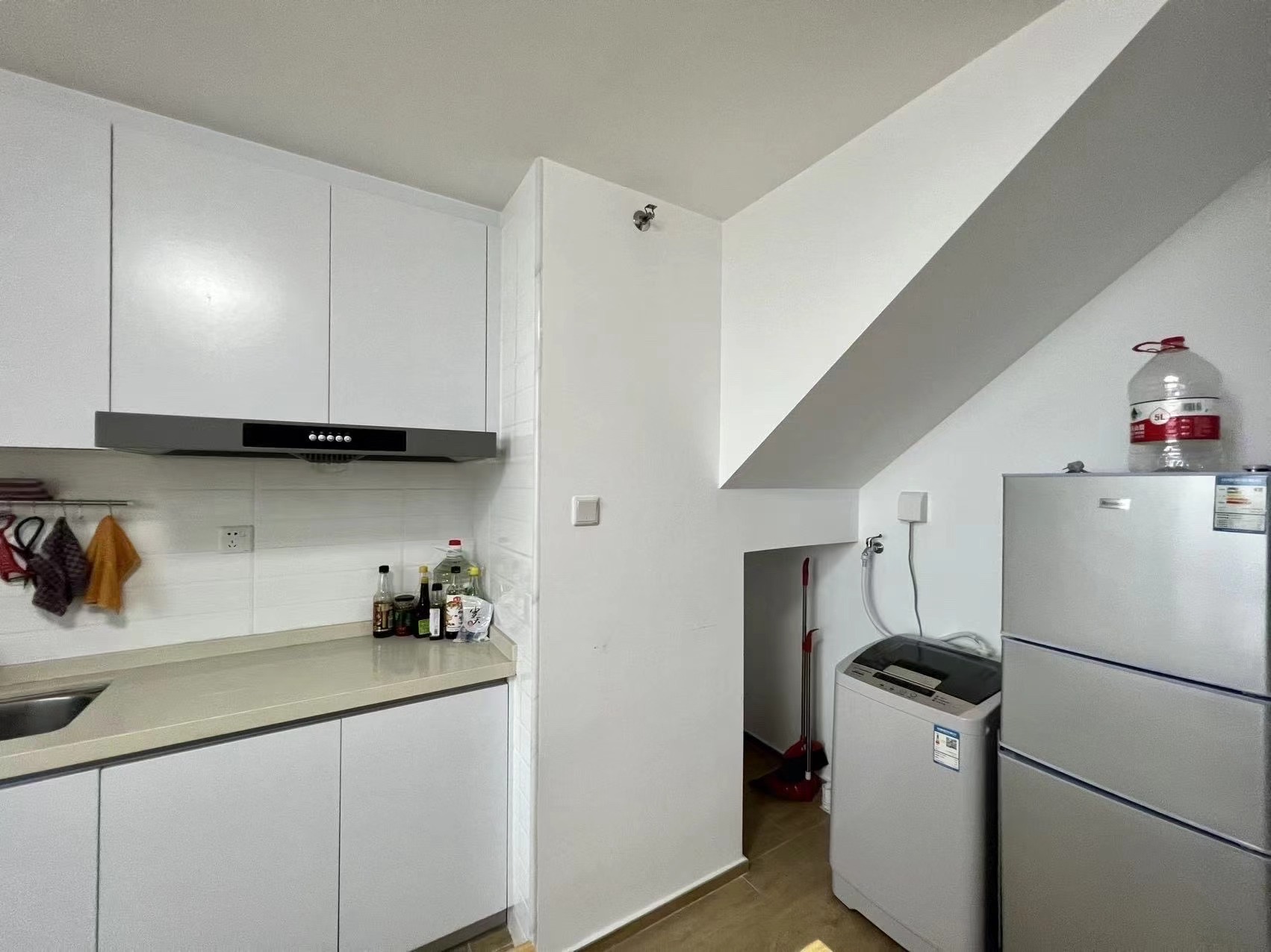 保利中央海岸三期熙园  2室2厅1卫    2600.0元/月 保利中央海岸三期熙园  2室2厅1卫    2600.0元/月室内图