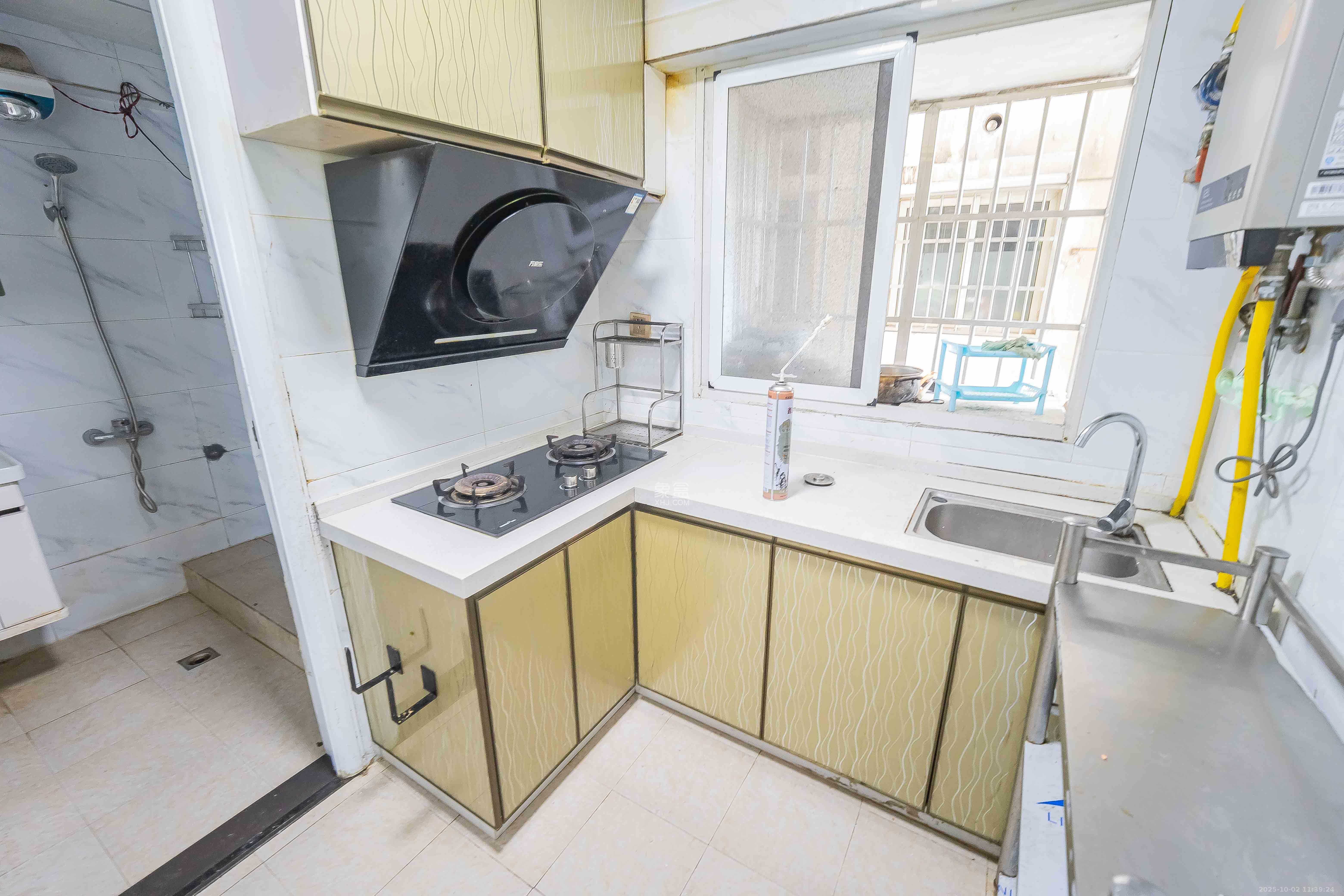 在水一方 3室2厅1卫 2600.0元/月 在水一方 3室2厅1卫 2600.0元/月室内图