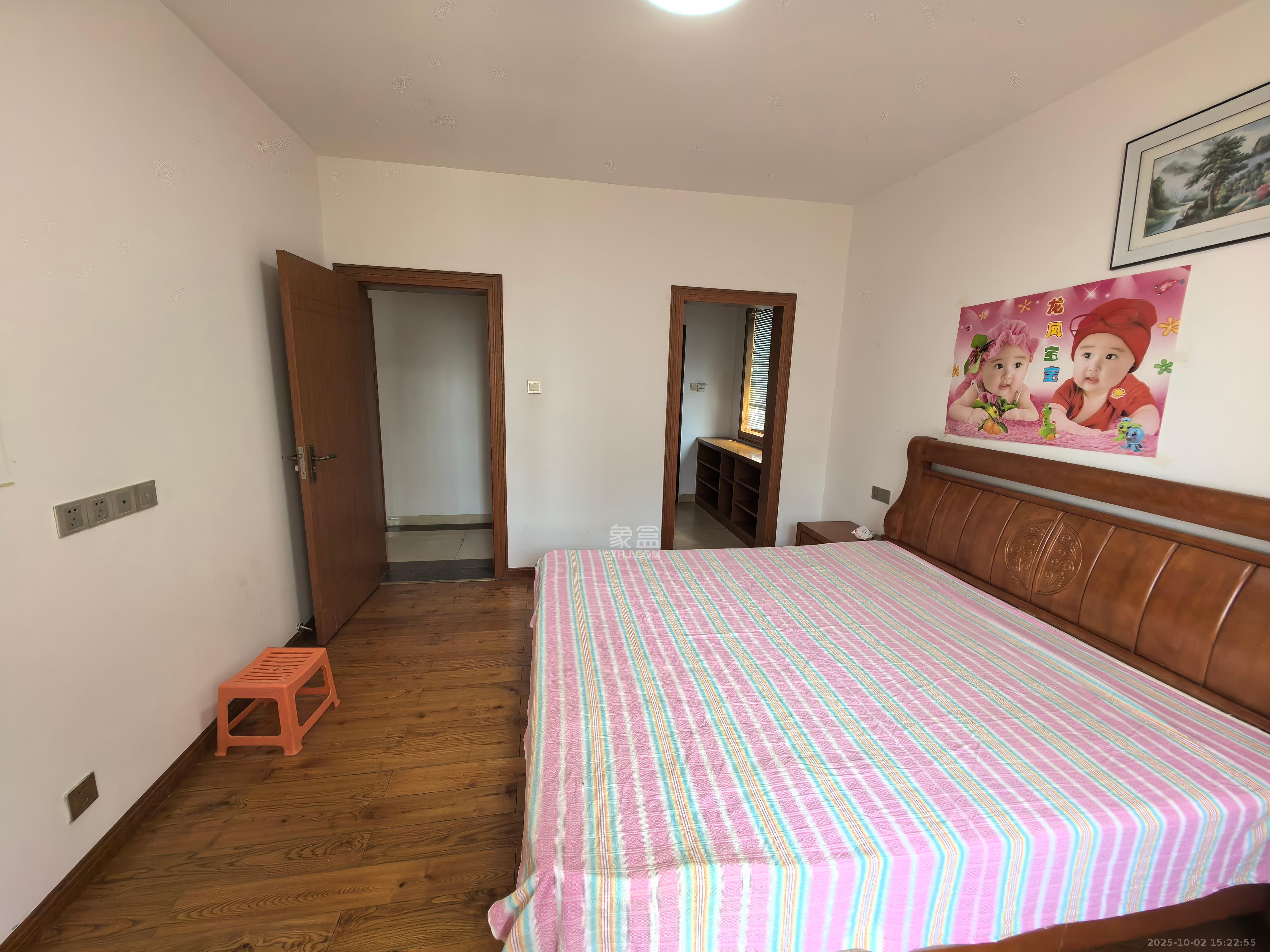 新城国际花都 3室2厅2卫 1800.0元/月 新城国际花都 3室2厅2卫 1800.0元/月室内图