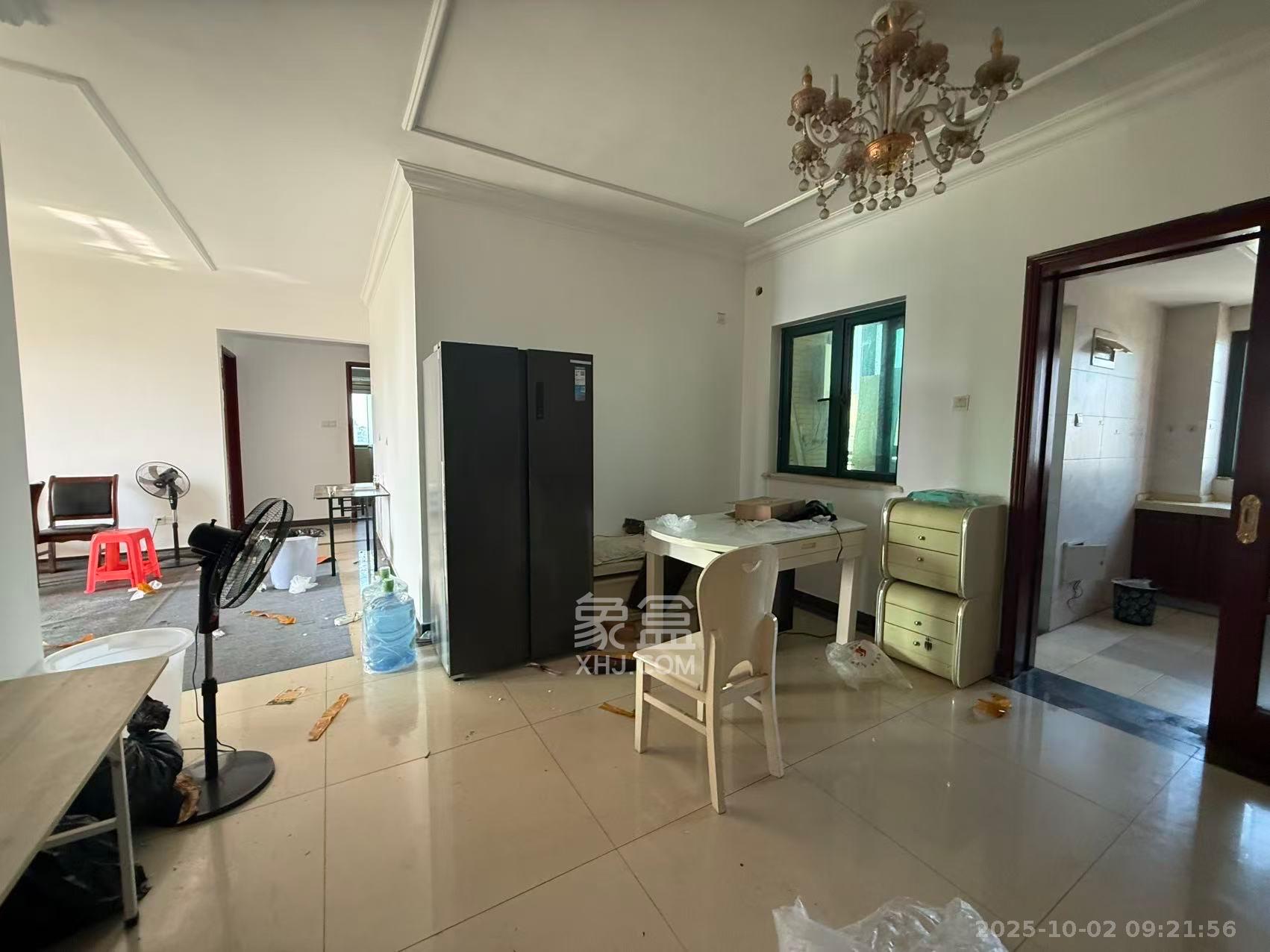 恒大雅苑 4室2厅2卫 2800.0元/月 恒大雅苑 4室2厅2卫 2800.0元/月室内图