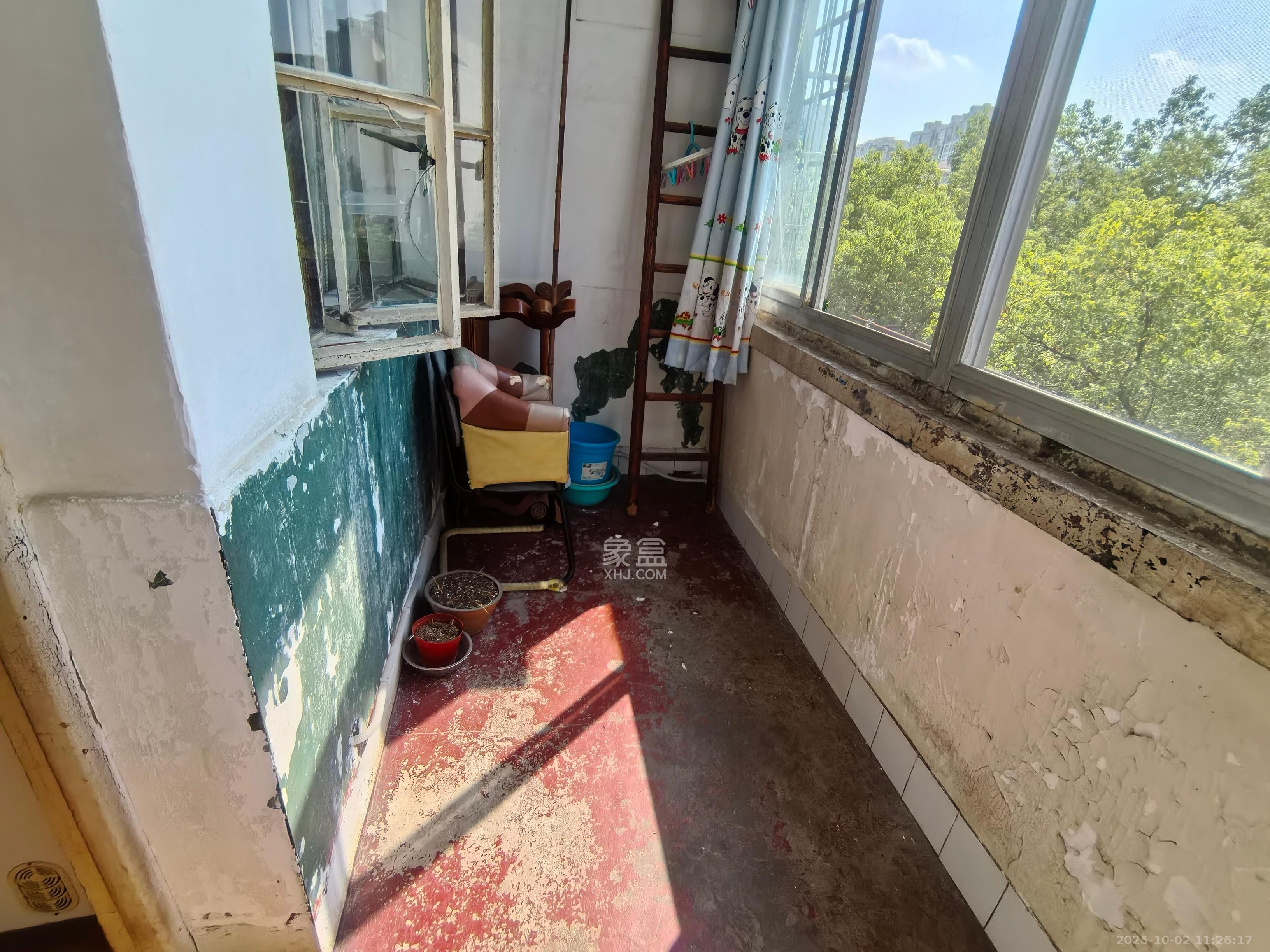 中建五局信和苑二区 2室1厅1卫 1100.0元/月 中建五局信和苑二区 2室1厅1卫 1100.0元/月室内图