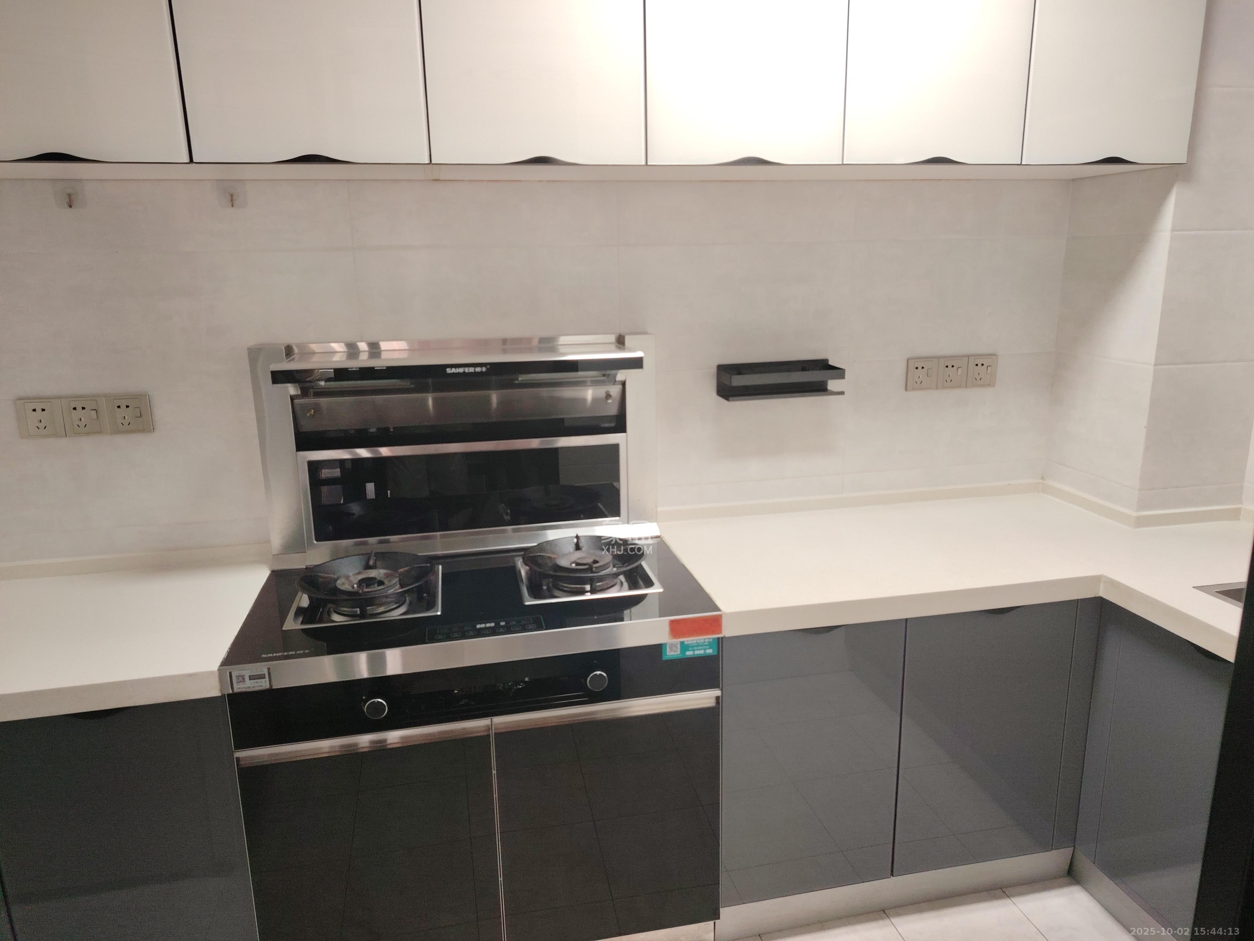 湘府十城(汇财御景湾新寓,汇财国际)  3室2厅2卫    2700.0元/月 湘府十城(汇财御景湾新寓,汇财国际)  3室2厅2卫    2700.0元/月室内图