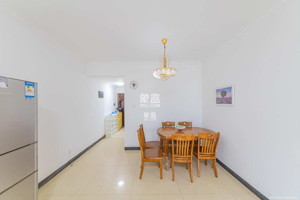 保利花园 2室2厅1卫 2200.0元/月 保利花园 2室2厅1卫 2200.0元/月室内图