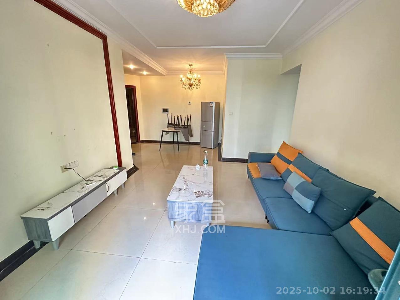 恒大翡翠华庭 2室2厅1卫 1900.0元/月 恒大翡翠华庭 2室2厅1卫 1900.0元/月室内图