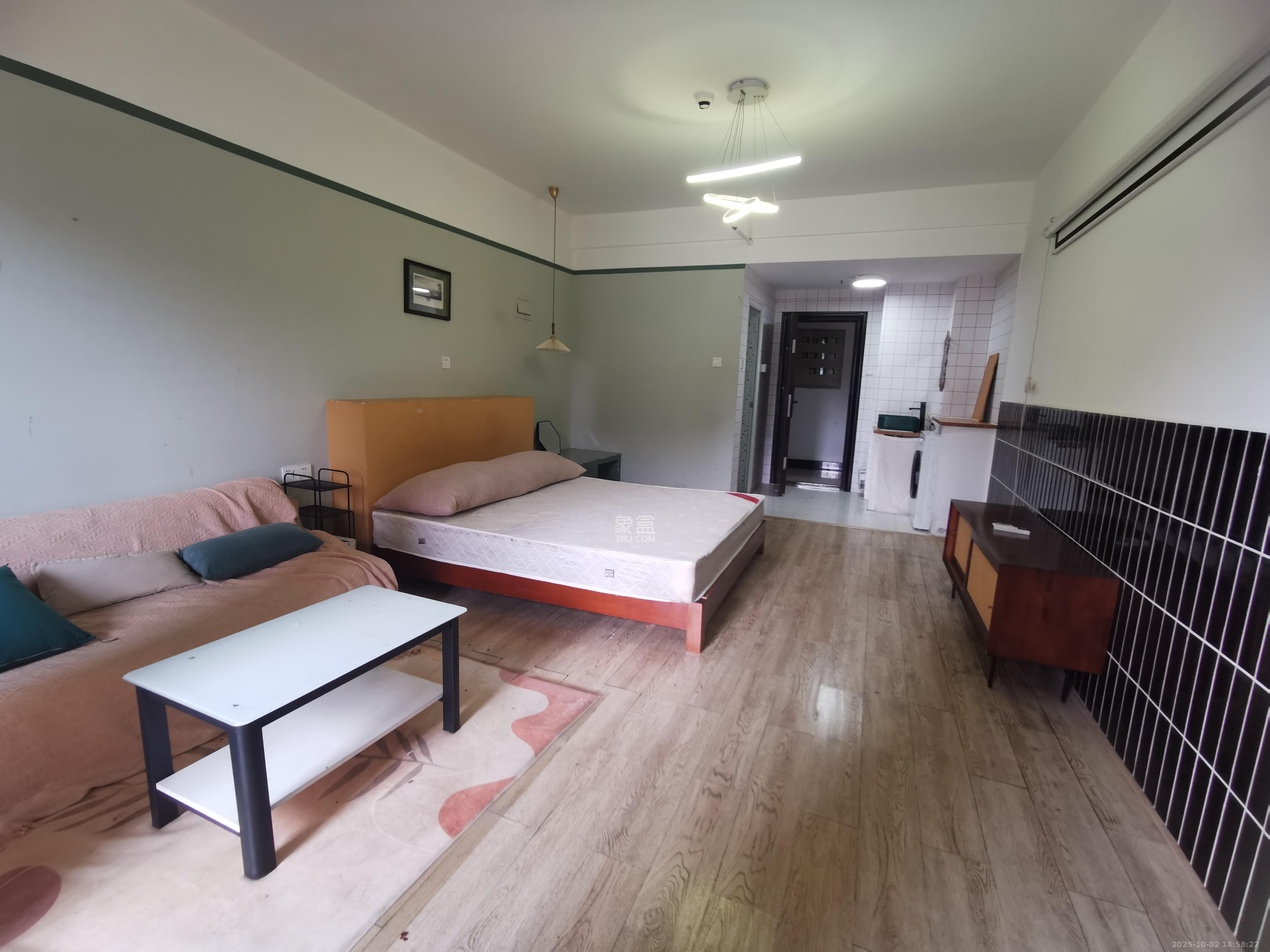 七彩丽都 1室1厅1卫 1600.0元/月 七彩丽都 1室1厅1卫 1600.0元/月室内图