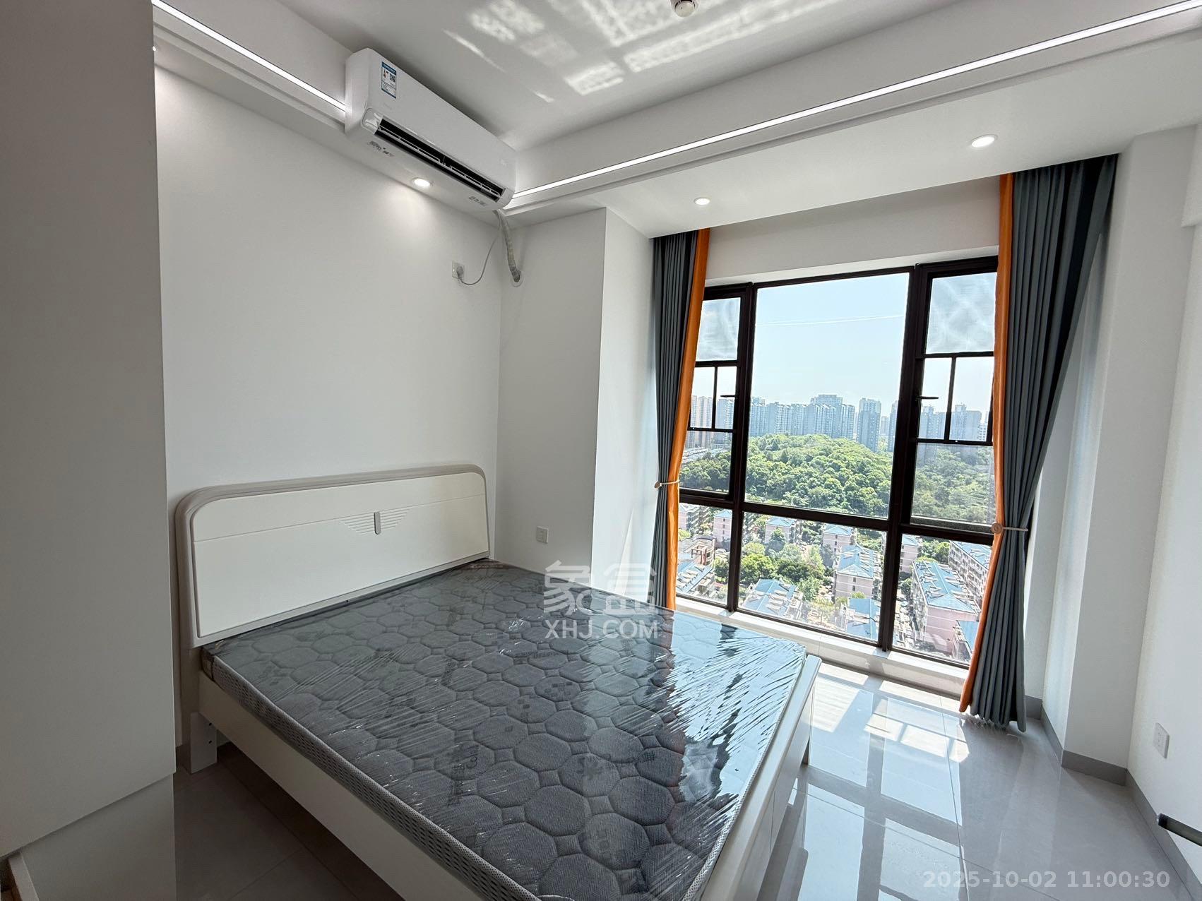 鄱阳汇金中心  1室0厅0卫    1000.0元/月