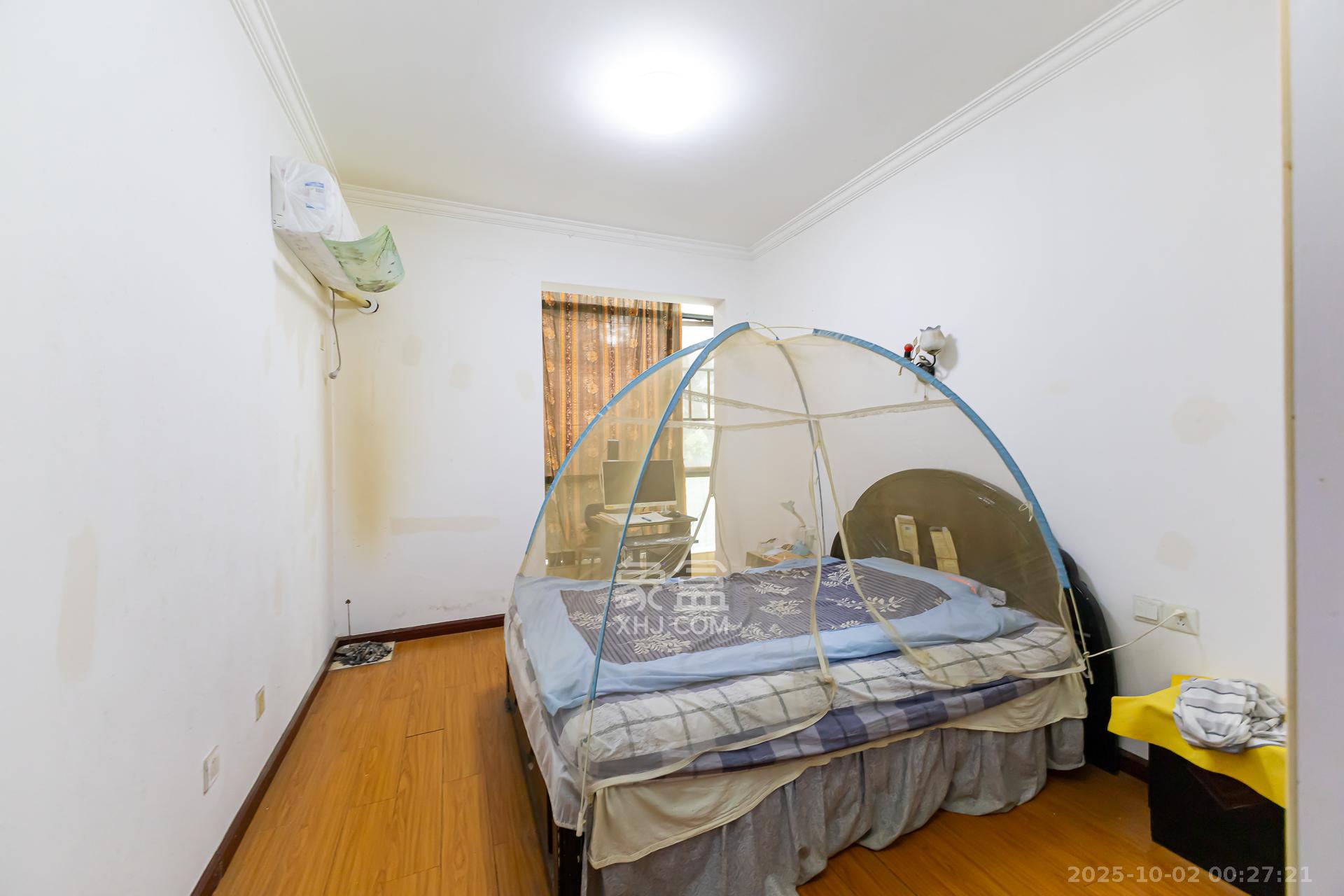 浩龙音乐界  2室2厅2卫    49.0万卧室