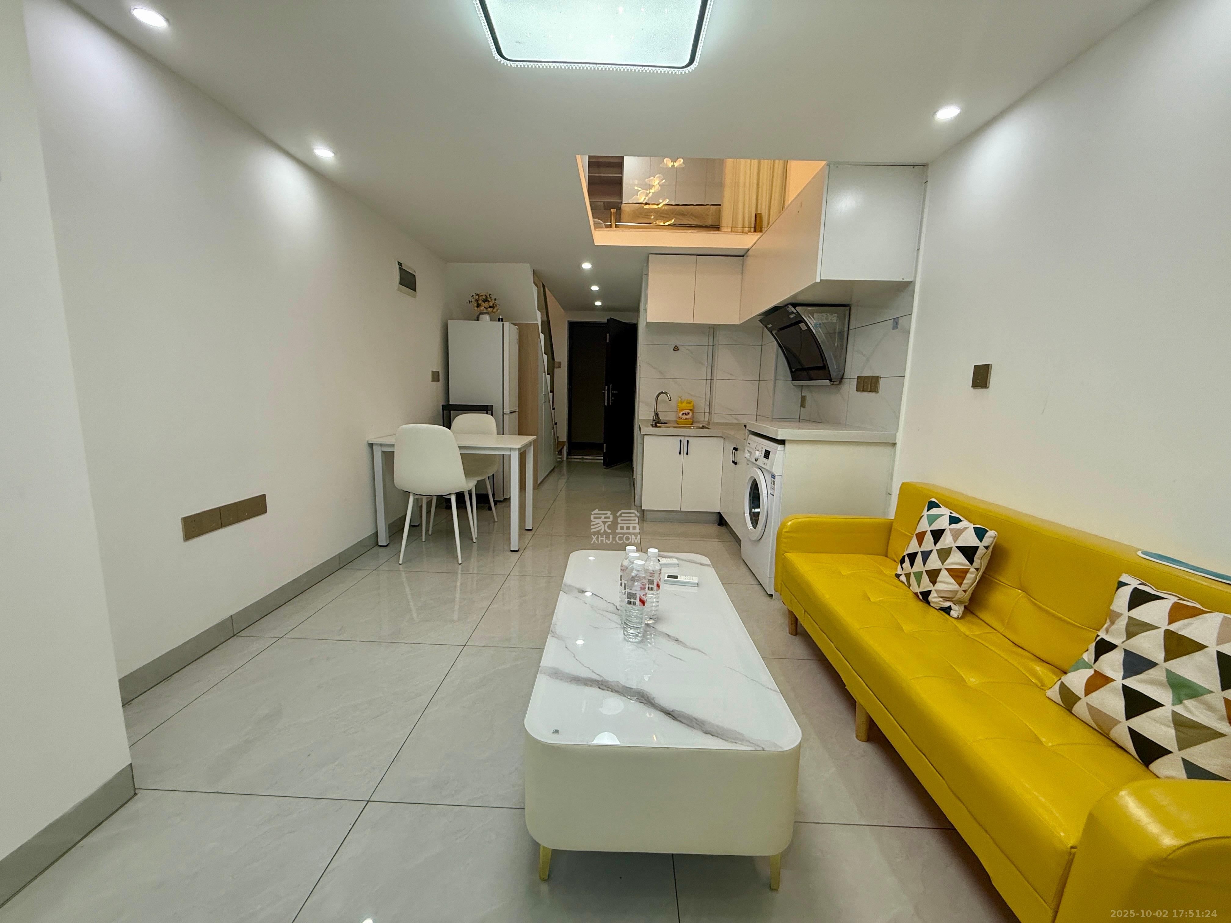 佳兆业云顶都汇 2室1厅1卫 1600.0元/月 佳兆业云顶都汇 2室1厅1卫 1600.0元/月室内图