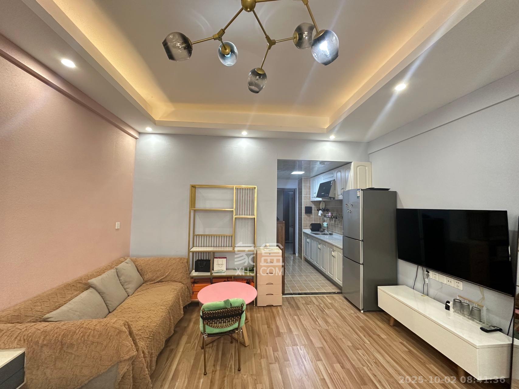 沁园春御院  1室1厅1卫    1900.0元/月 沁园春御院  1室1厅1卫    1900.0元/月