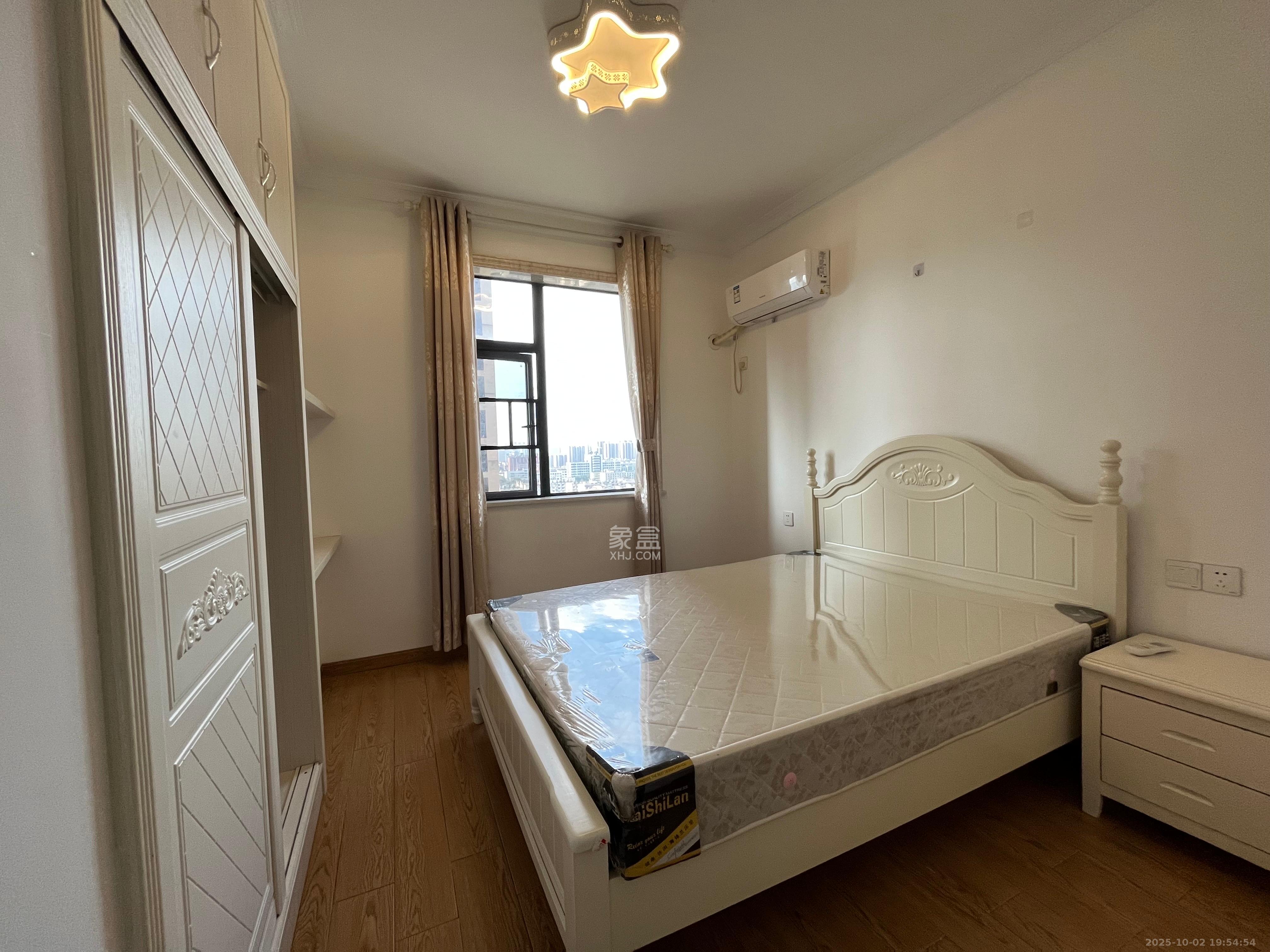 天悦鑫苑  3室2厅2卫    3300.0元/月室内图