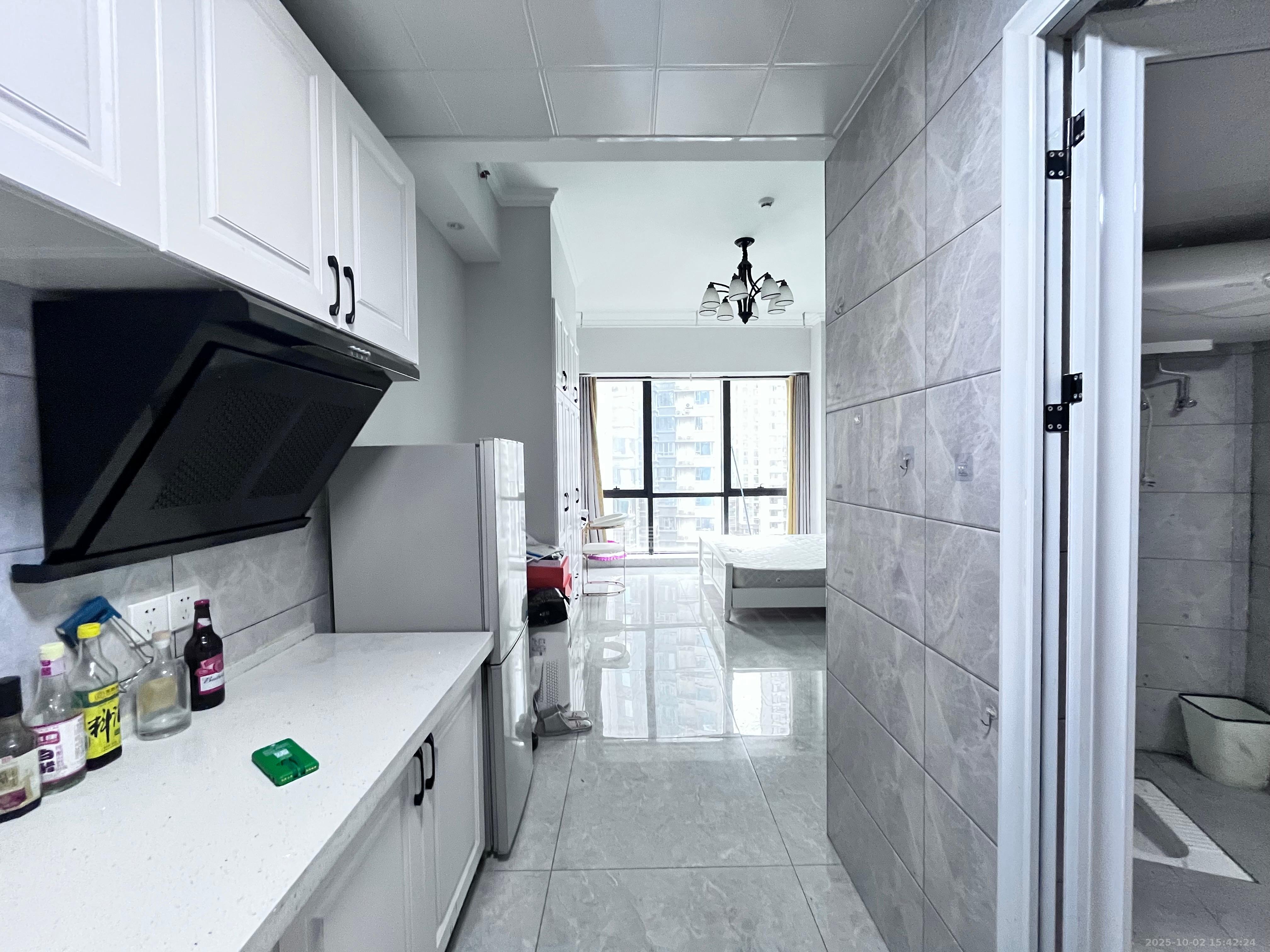 中建悦和城  1室1厅1卫    1290.0元/月 中建悦和城  1室1厅1卫    1290.0元/月