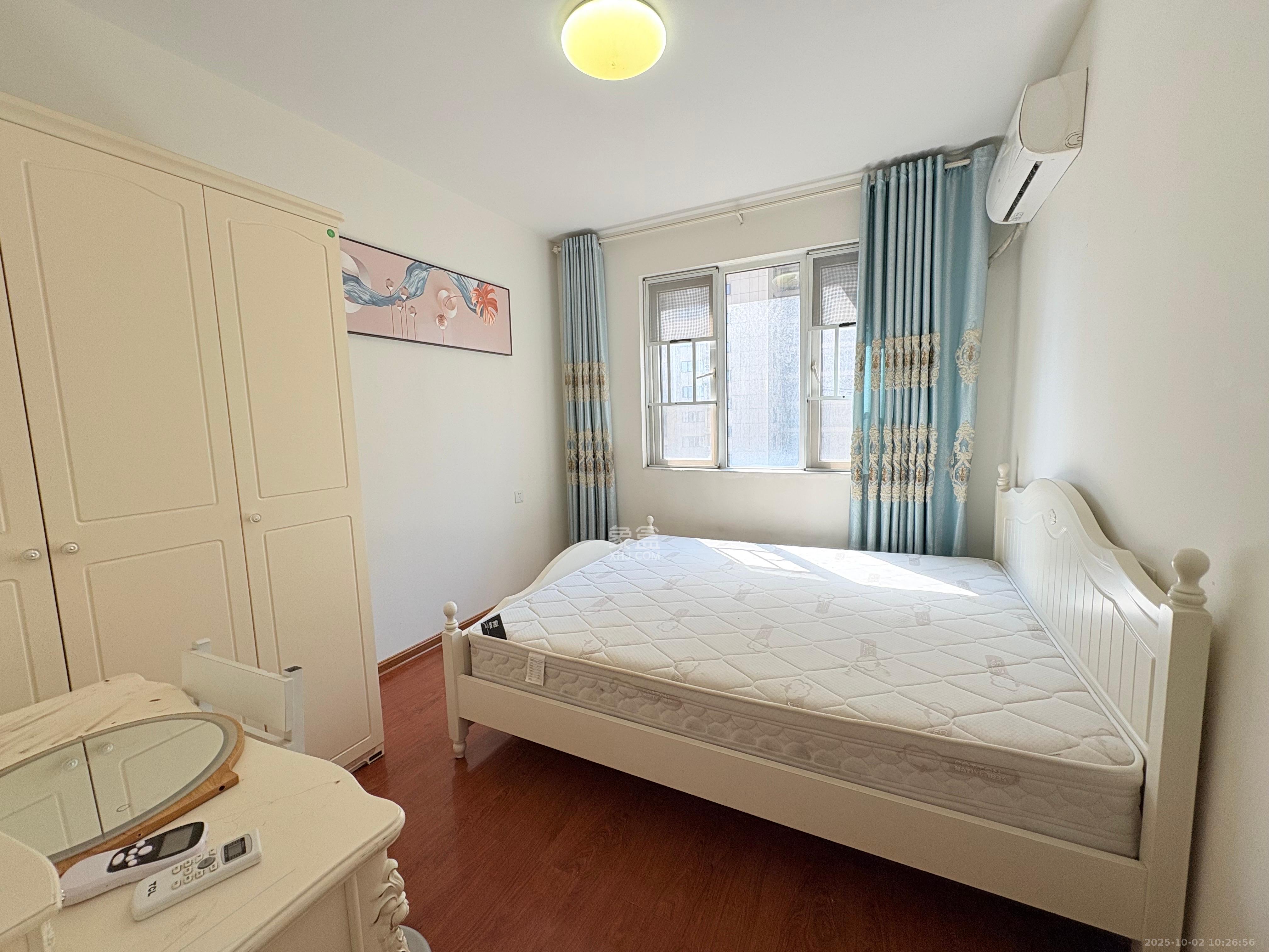 芙蓉万国城MOMA（卓越汇富苑）  4室2厅2卫    2680.0元/月室内图