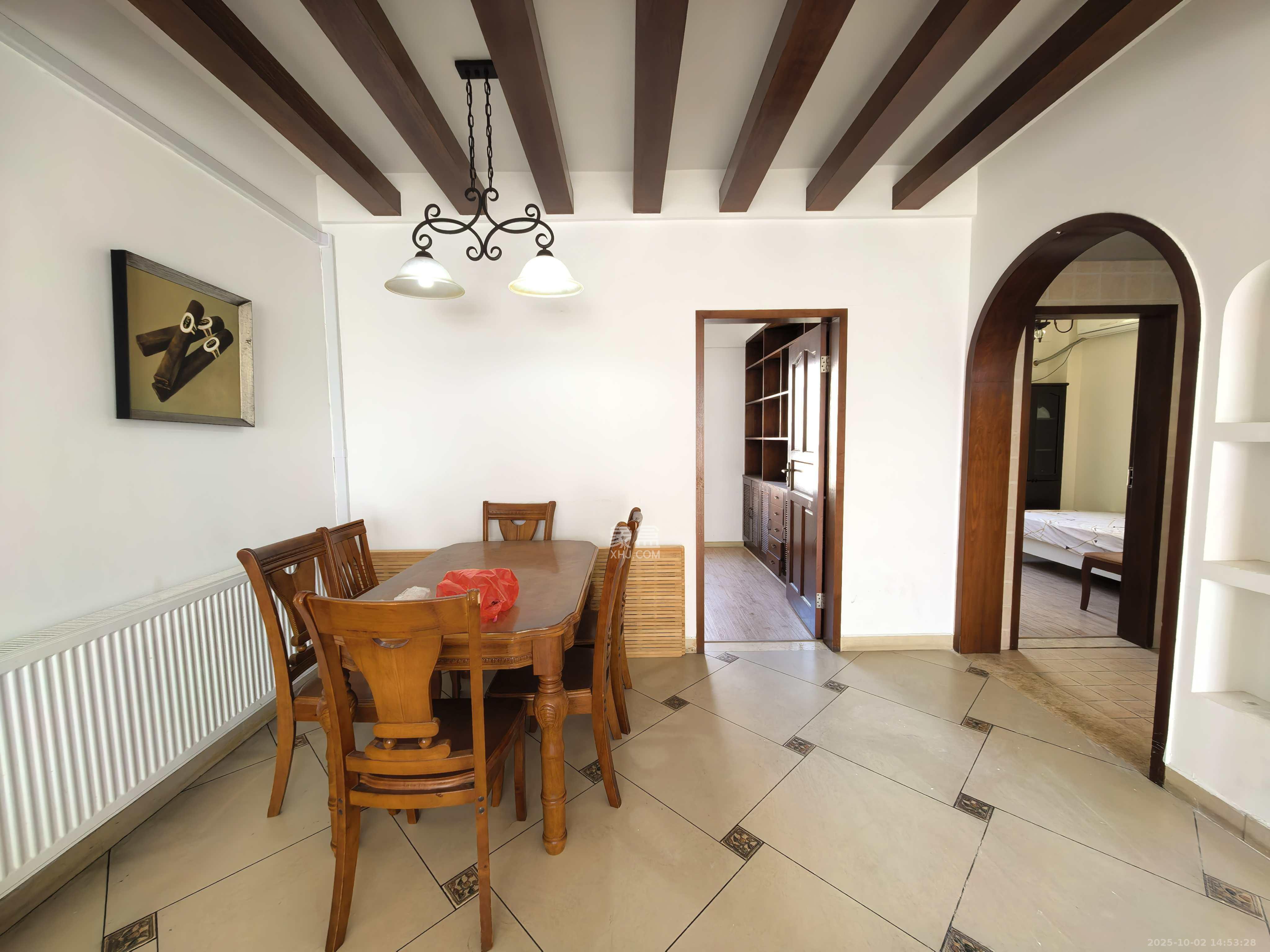 城市山水豪园(山水城市风景) 3室2厅1卫 2700.0元/月 城市山水豪园(山水城市风景) 3室2厅1卫 2700.0元/月室内图