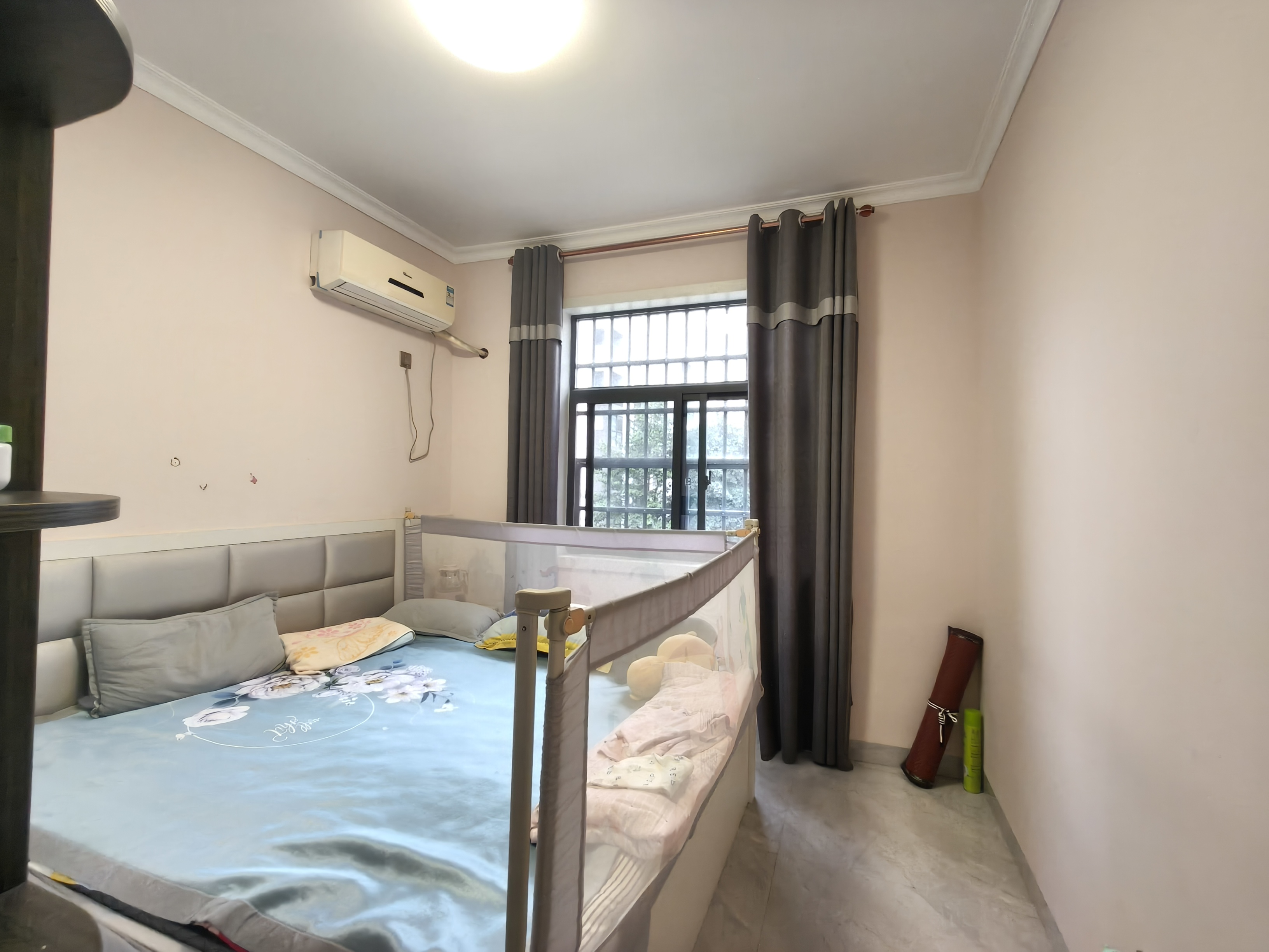 龙源华城 3室2厅1卫 65.8万 龙源华城 3室2厅1卫 65.8万客厅