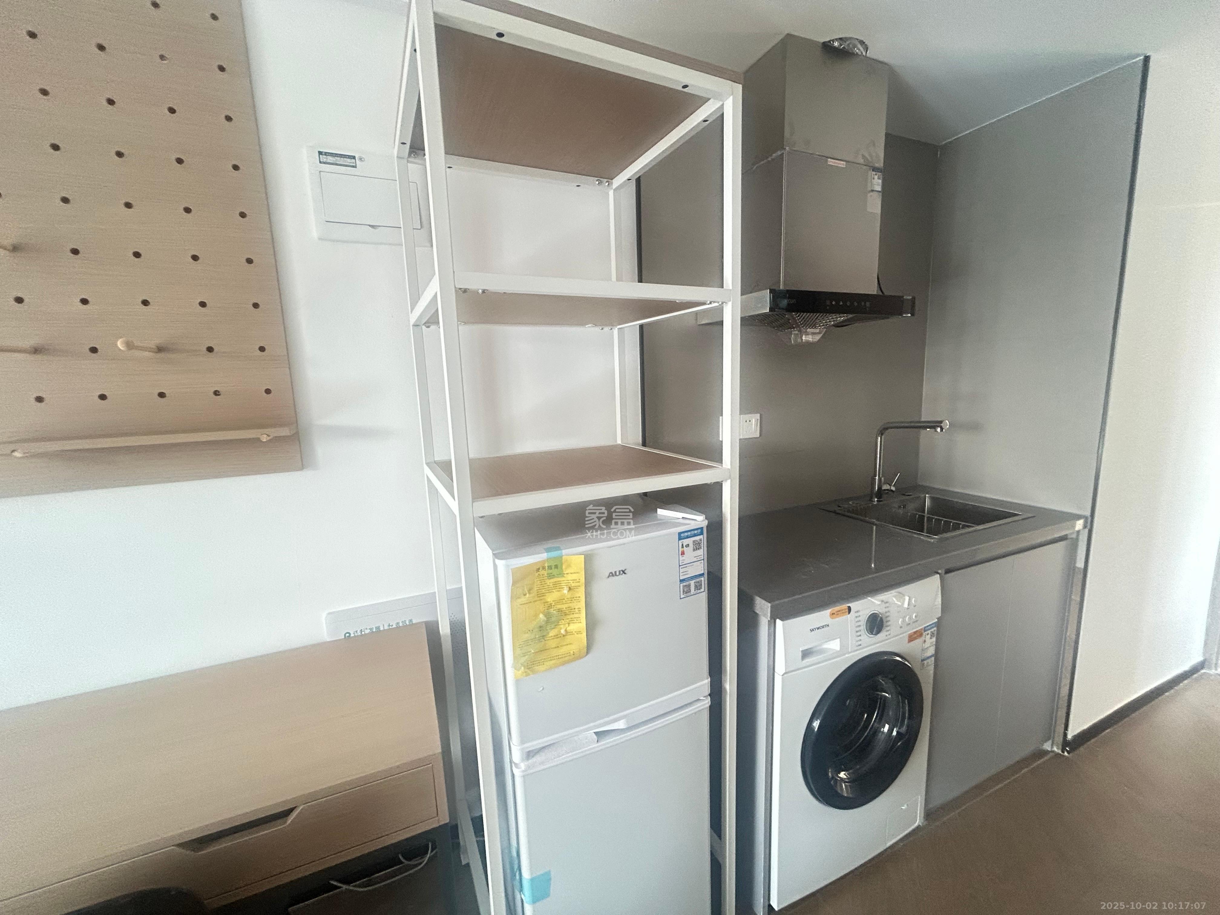 保利中环广场(保利中悦苑) 1室1厅1卫 1430.0元/月 保利中环广场(保利中悦苑) 1室1厅1卫 1430.0元/月室内图