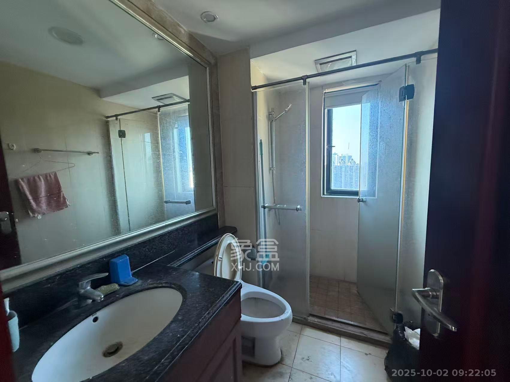 恒大雅苑 4室2厅2卫 2800.0元/月 恒大雅苑 4室2厅2卫 2800.0元/月室内图