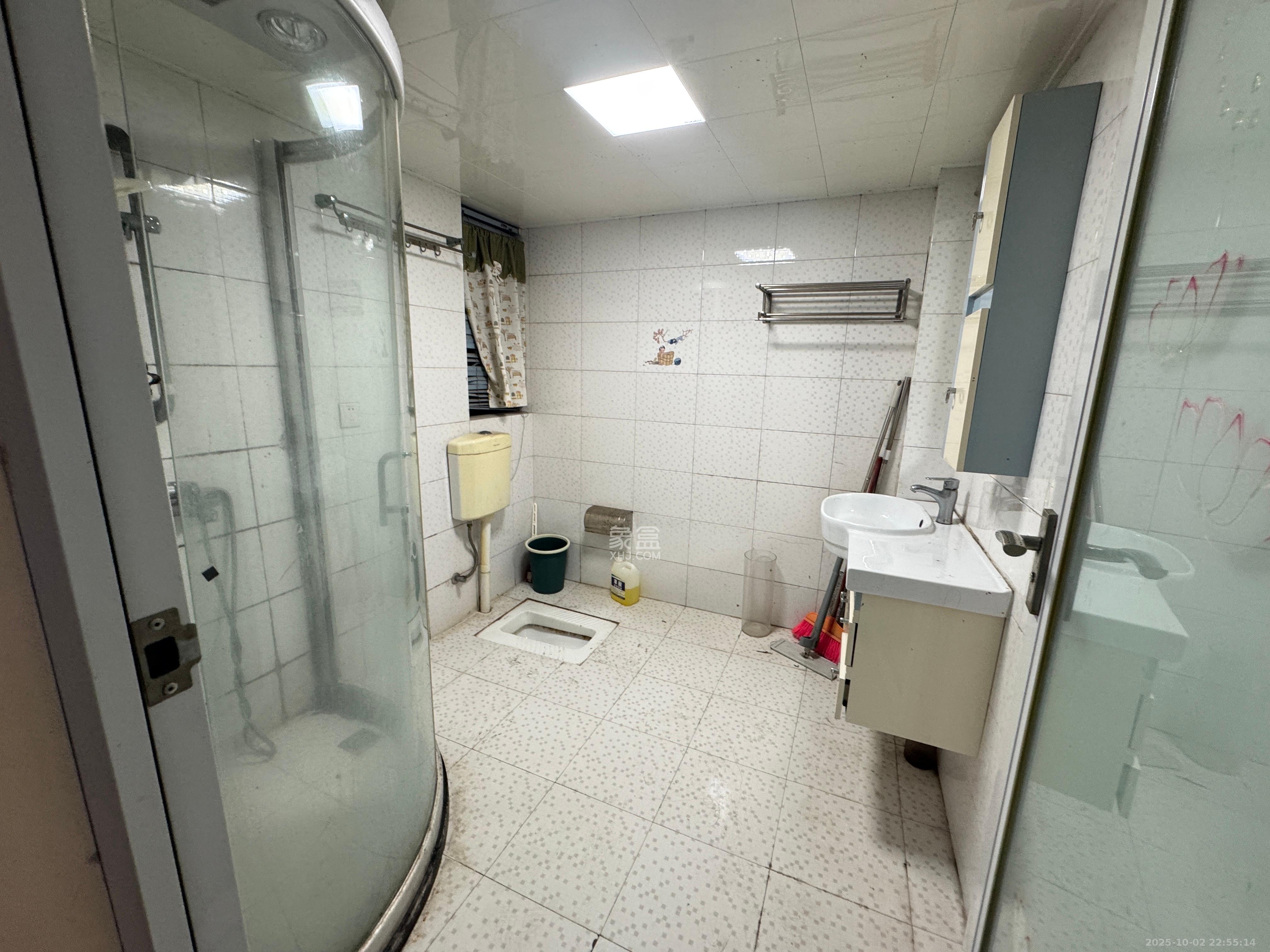 三江花中城  1室0厅0卫    2000.0元/月室内图