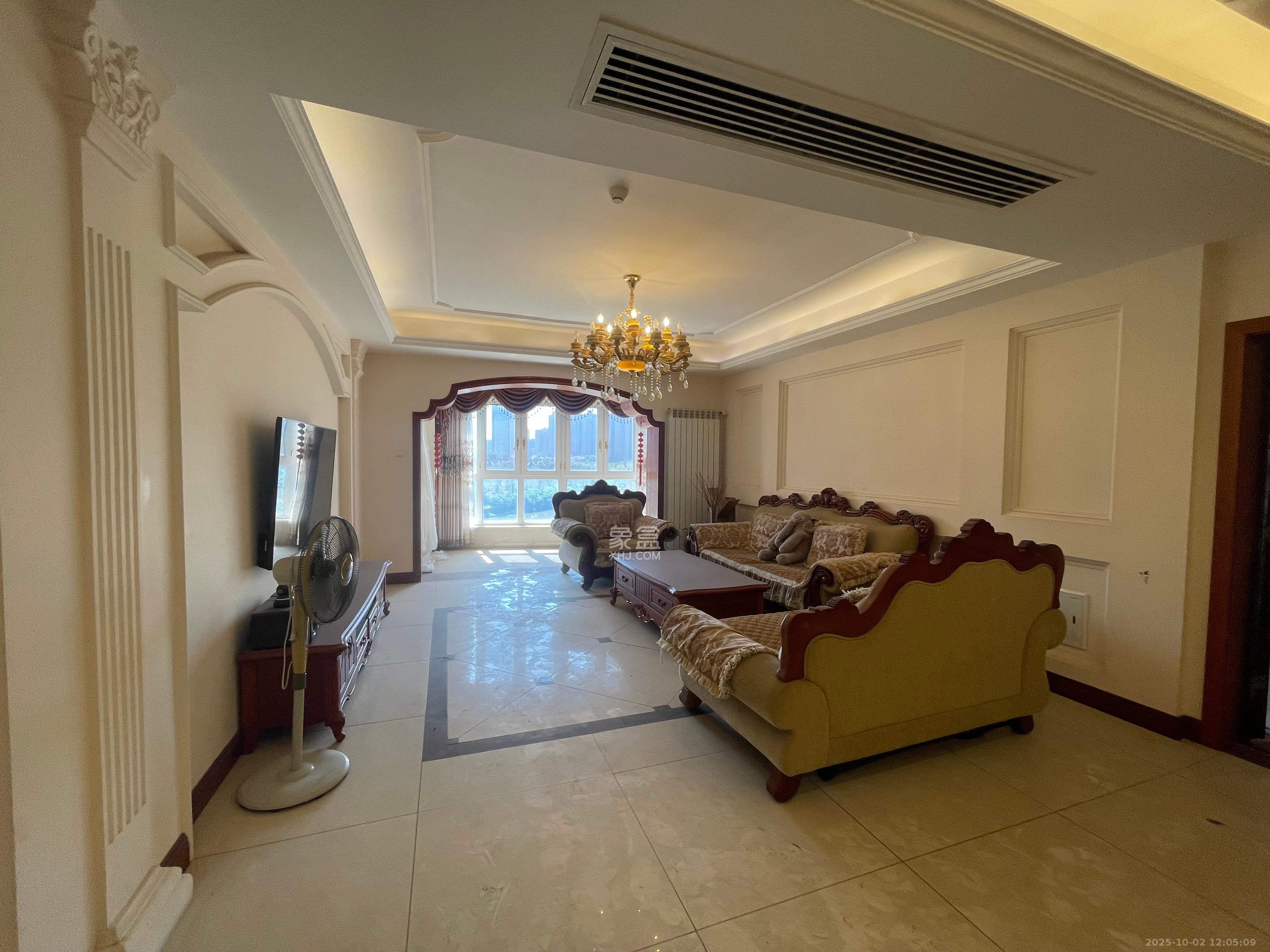 五矿万境水岸二期(五矿万境水岸和苑) 5室2厅1卫 7800.0元/月 五矿万境水岸二期(五矿万境水岸和苑) 5室2厅1卫 7800.0元/月室内图