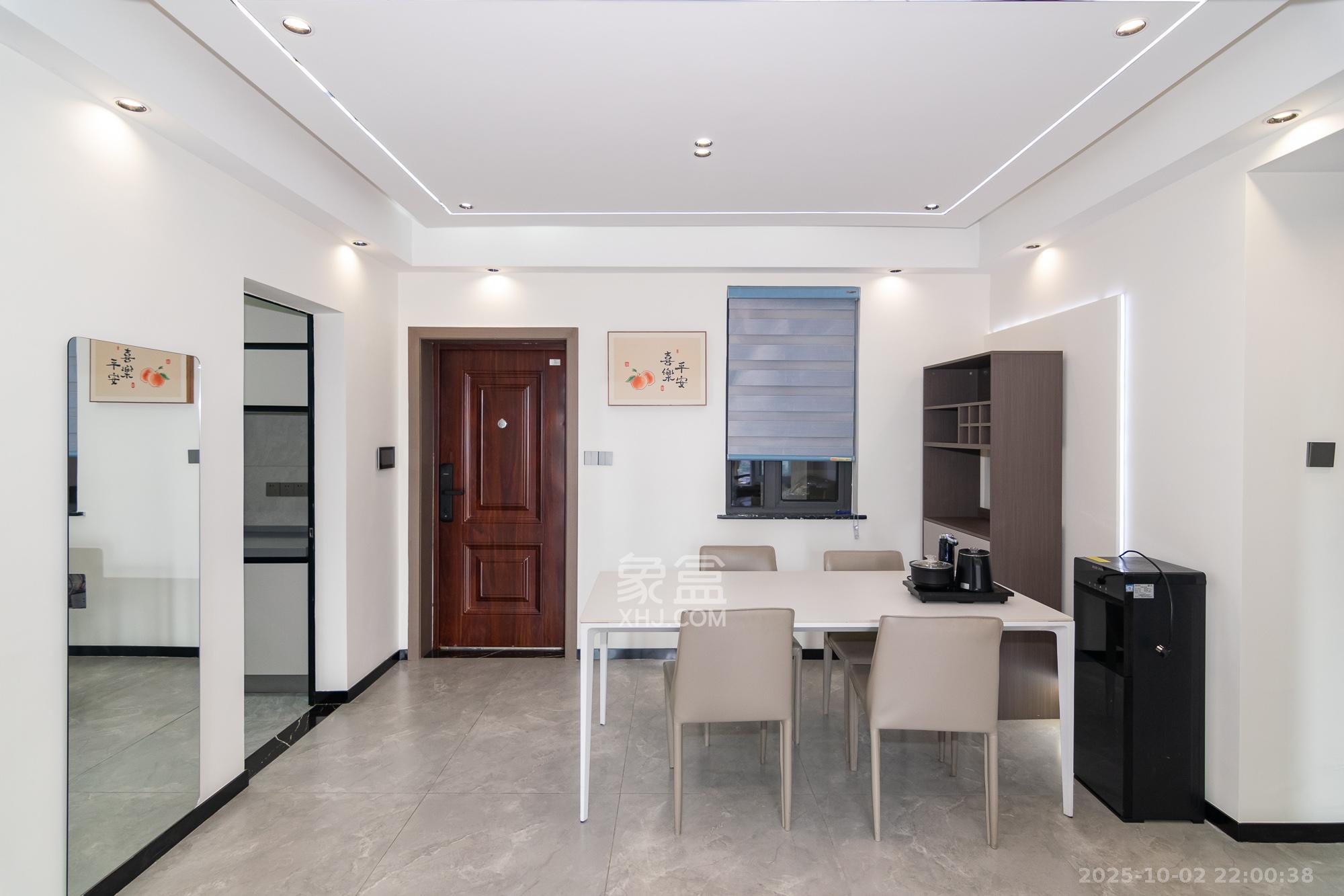 澳海望洲府  4室2厅2卫    69.8万客厅