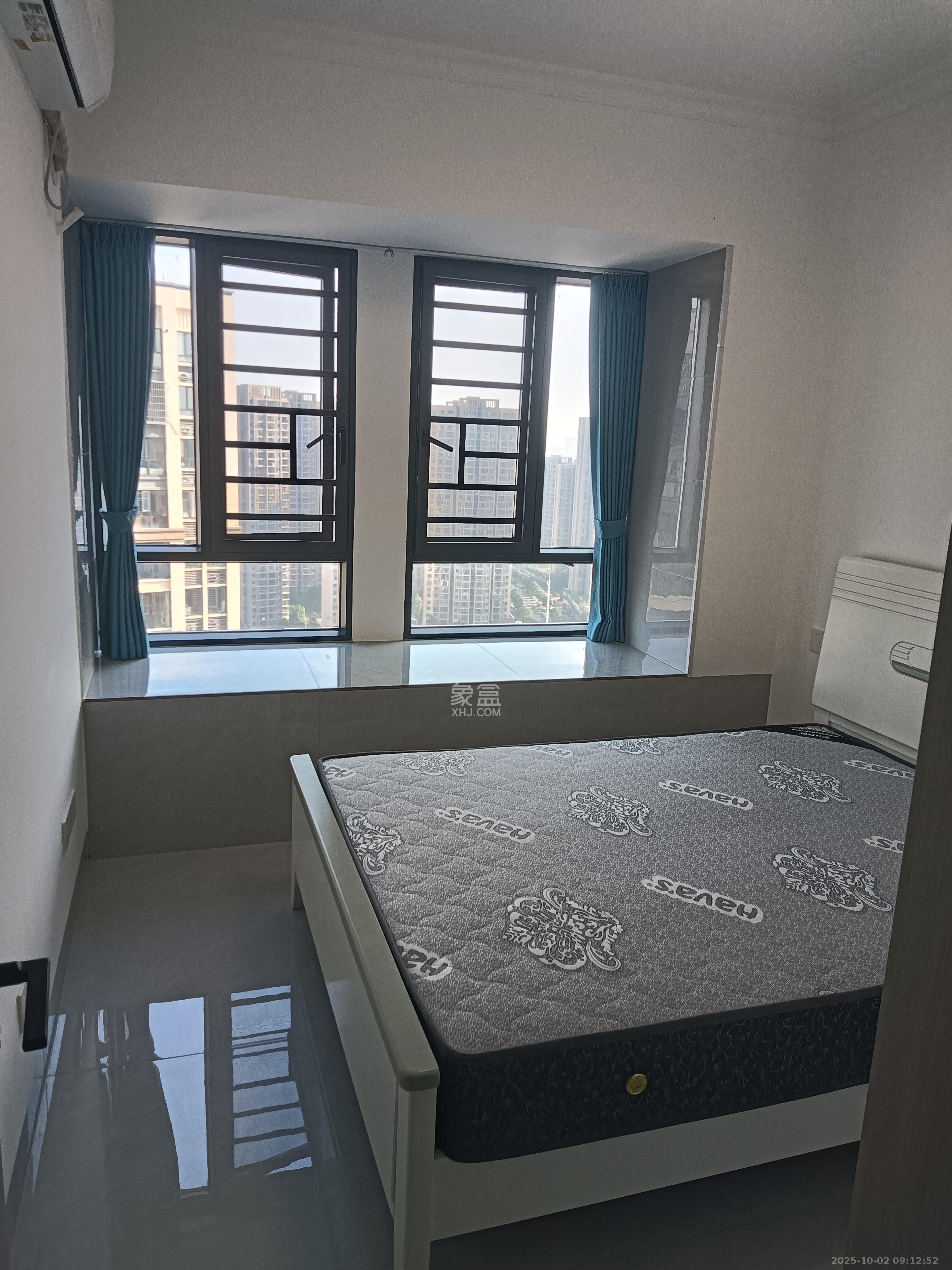 云和华府  2室1厅1卫    1900.0元/月室内图