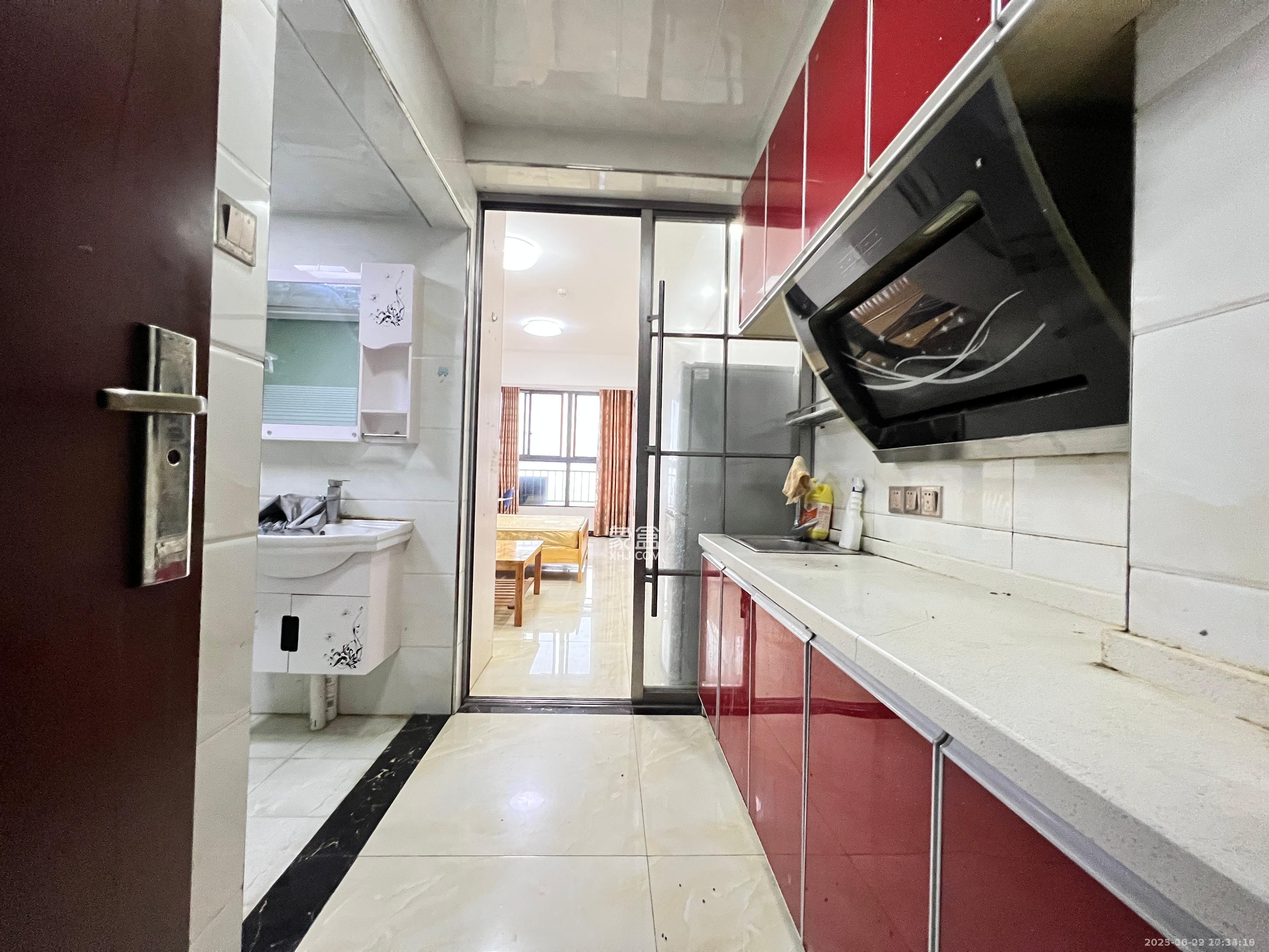 保利麓谷林语I区  1室1厅1卫    1400.0元/月室内图