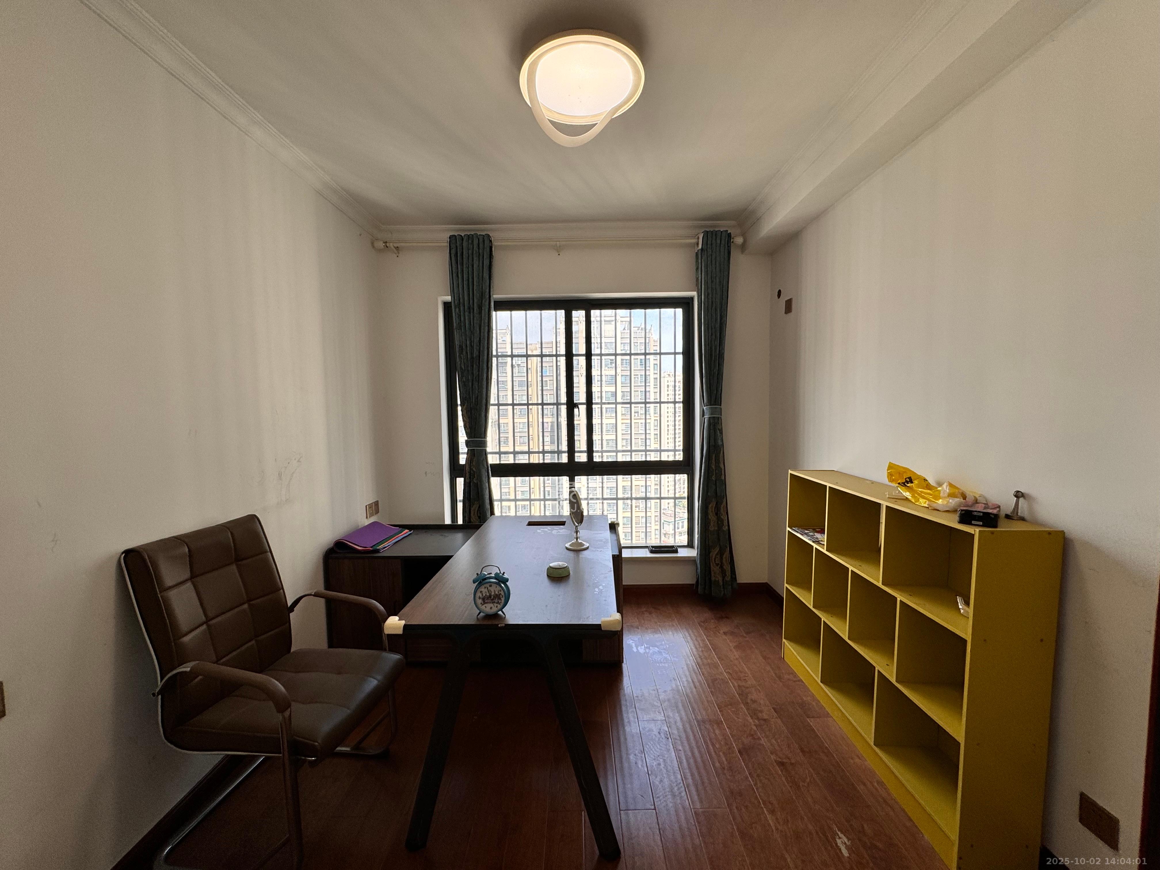 天麓尚层 4室2厅2卫 2700.0元/月 天麓尚层 4室2厅2卫 2700.0元/月室内图