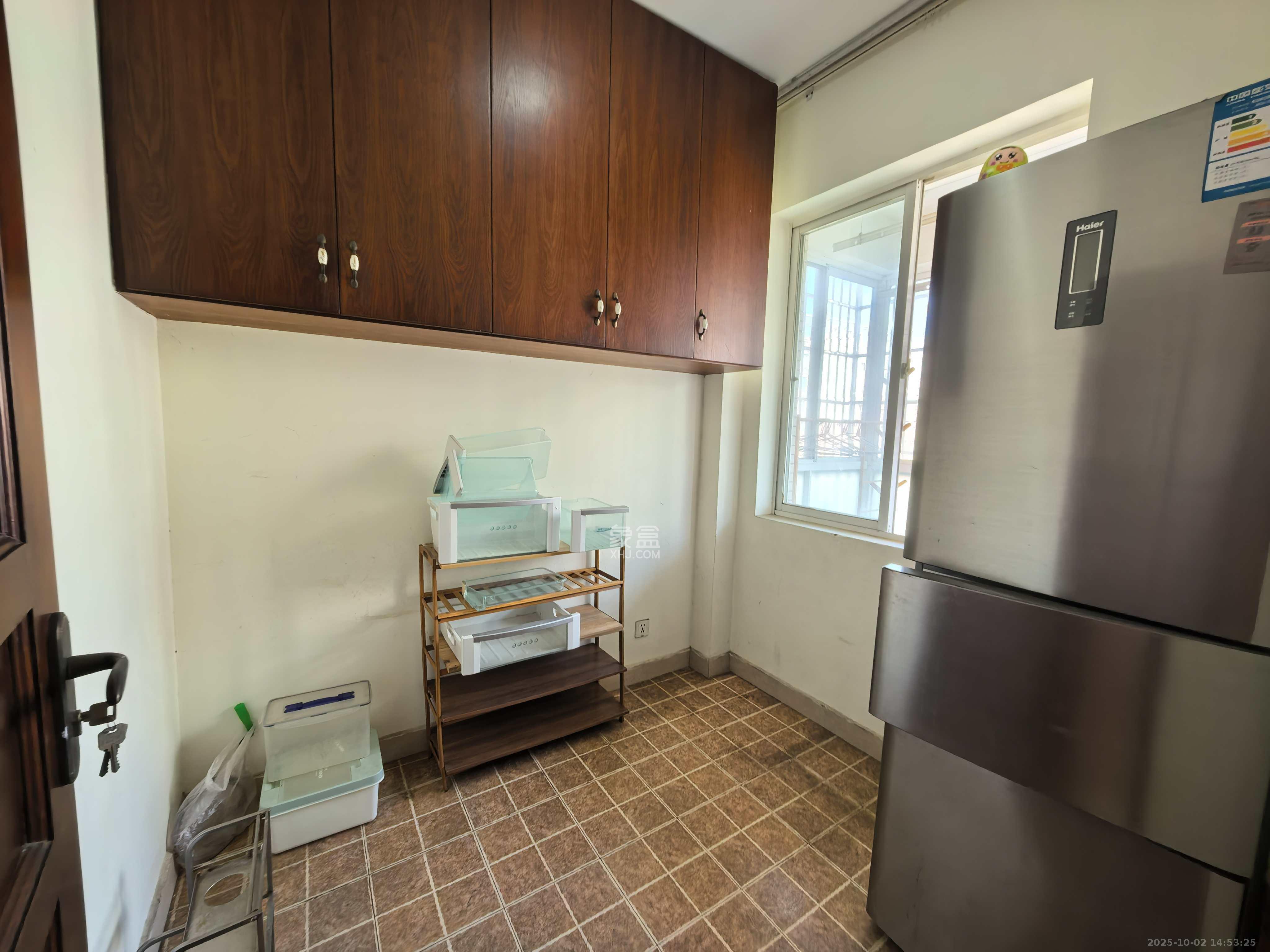 城市山水豪园(山水城市风景) 3室2厅1卫 2700.0元/月 城市山水豪园(山水城市风景) 3室2厅1卫 2700.0元/月室内图