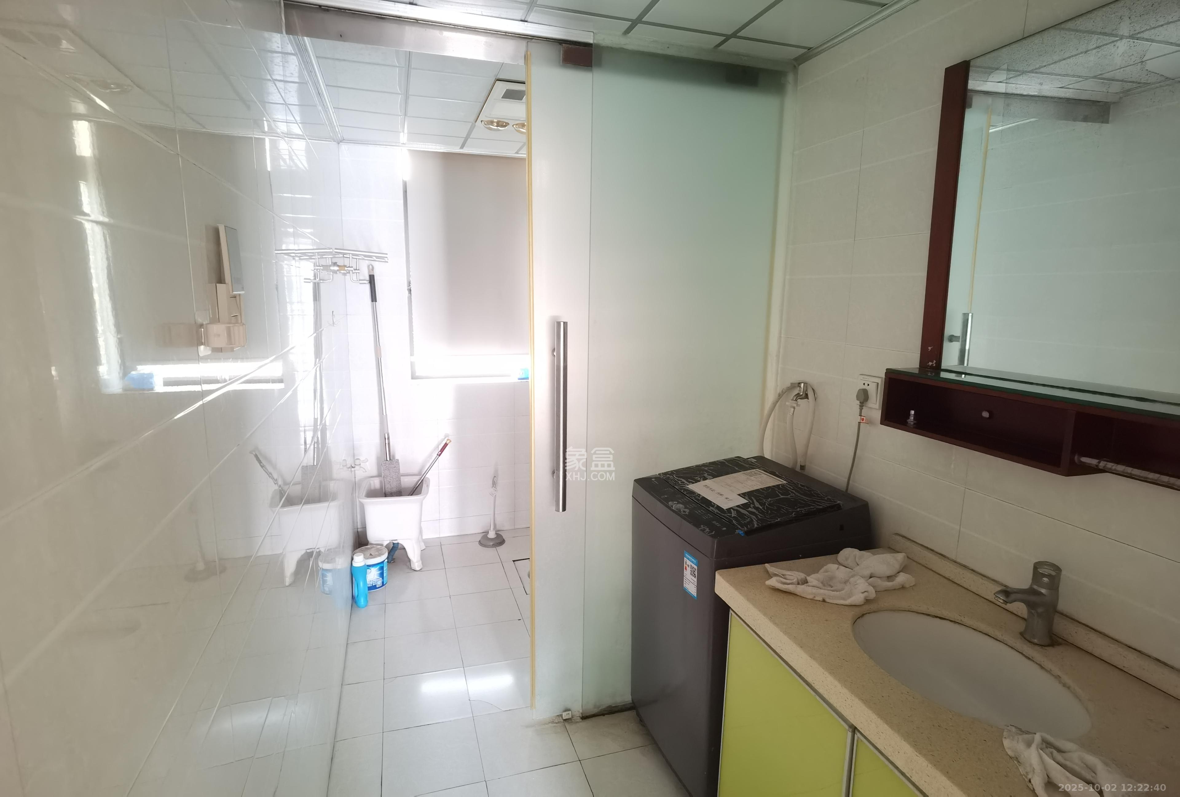 山水熙园  1室2厅2卫    2500.0元/月室内图