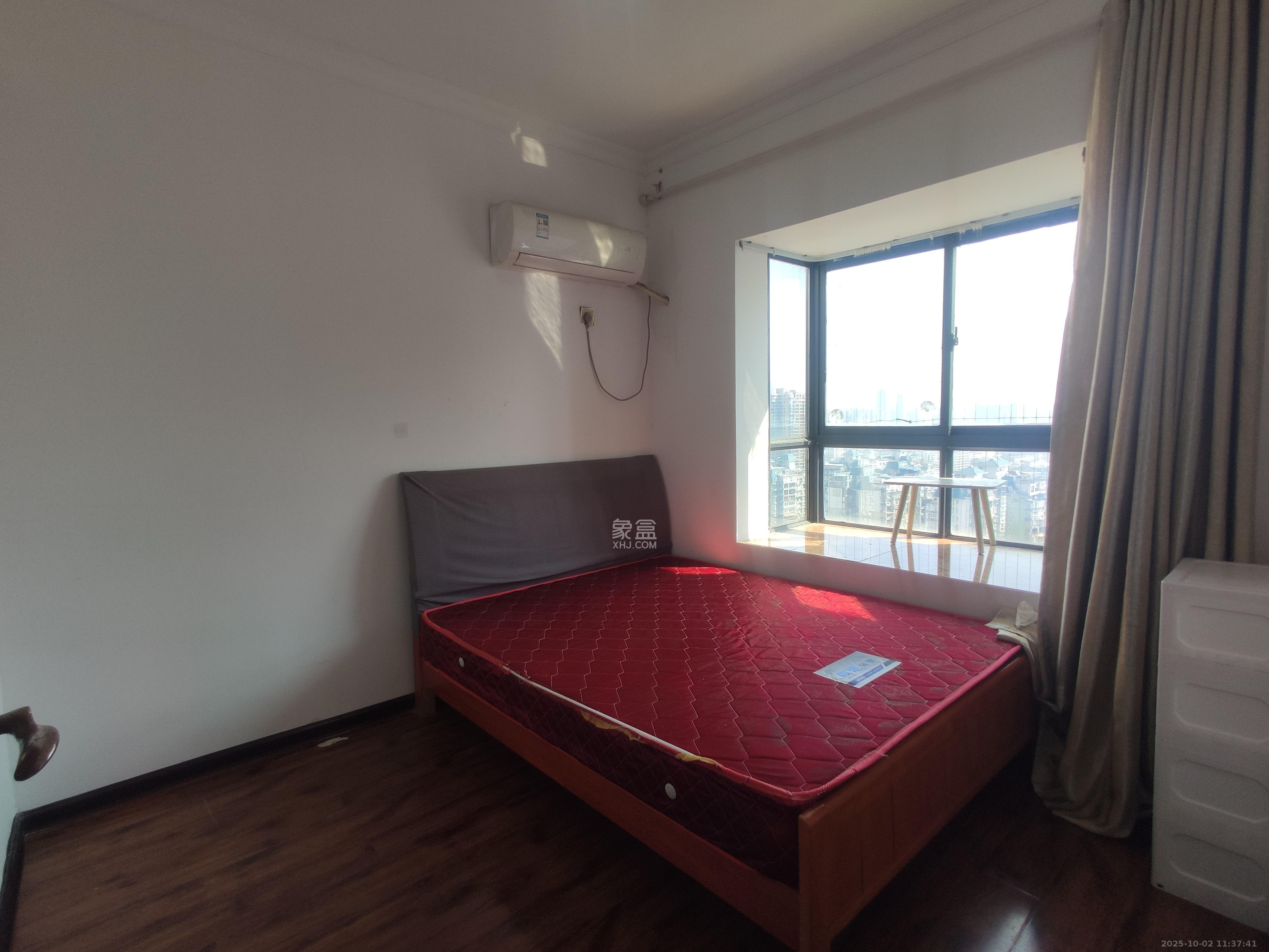 曙光领峰(曙光家园) 3室1厅1卫 3000.0元/月 曙光领峰(曙光家园) 3室1厅1卫 3000.0元/月室内图