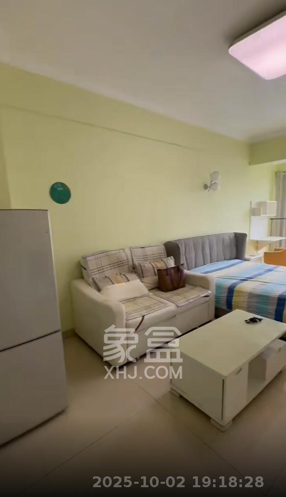 英郡年华 1室1厅1卫 1500.0元/月 英郡年华 1室1厅1卫 1500.0元/月室内图