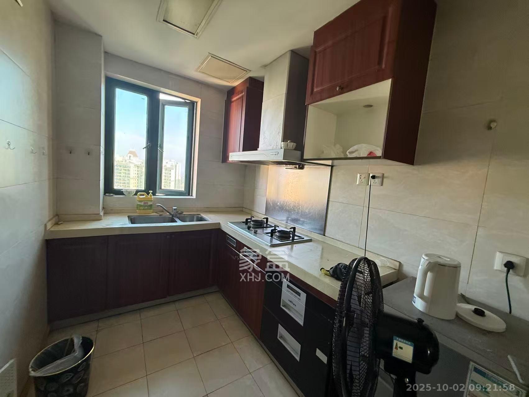 恒大雅苑 4室2厅2卫 2800.0元/月 恒大雅苑 4室2厅2卫 2800.0元/月室内图