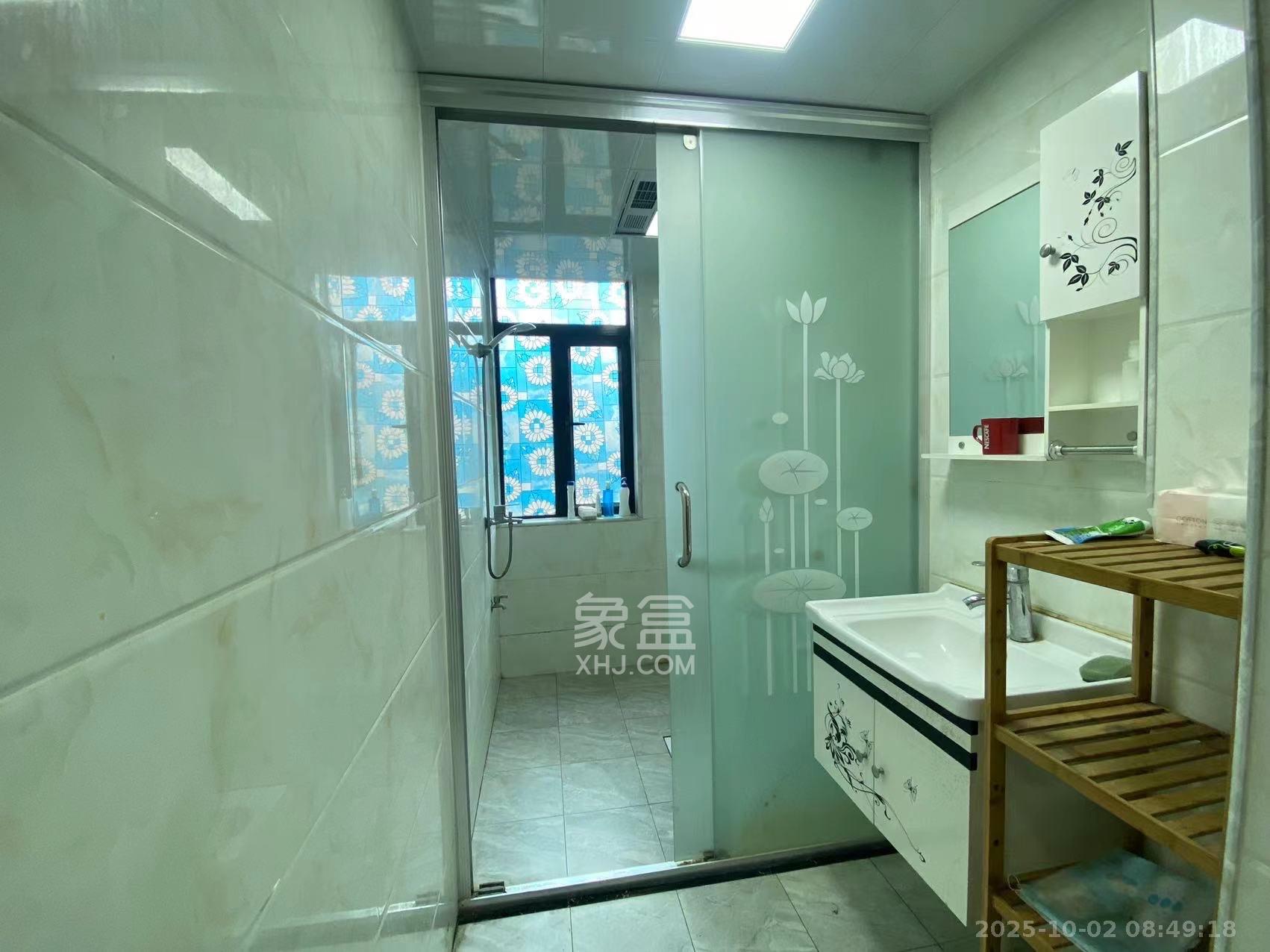 麓谷明珠 3室2厅1卫 2500.0元/月 麓谷明珠 3室2厅1卫 2500.0元/月室内图