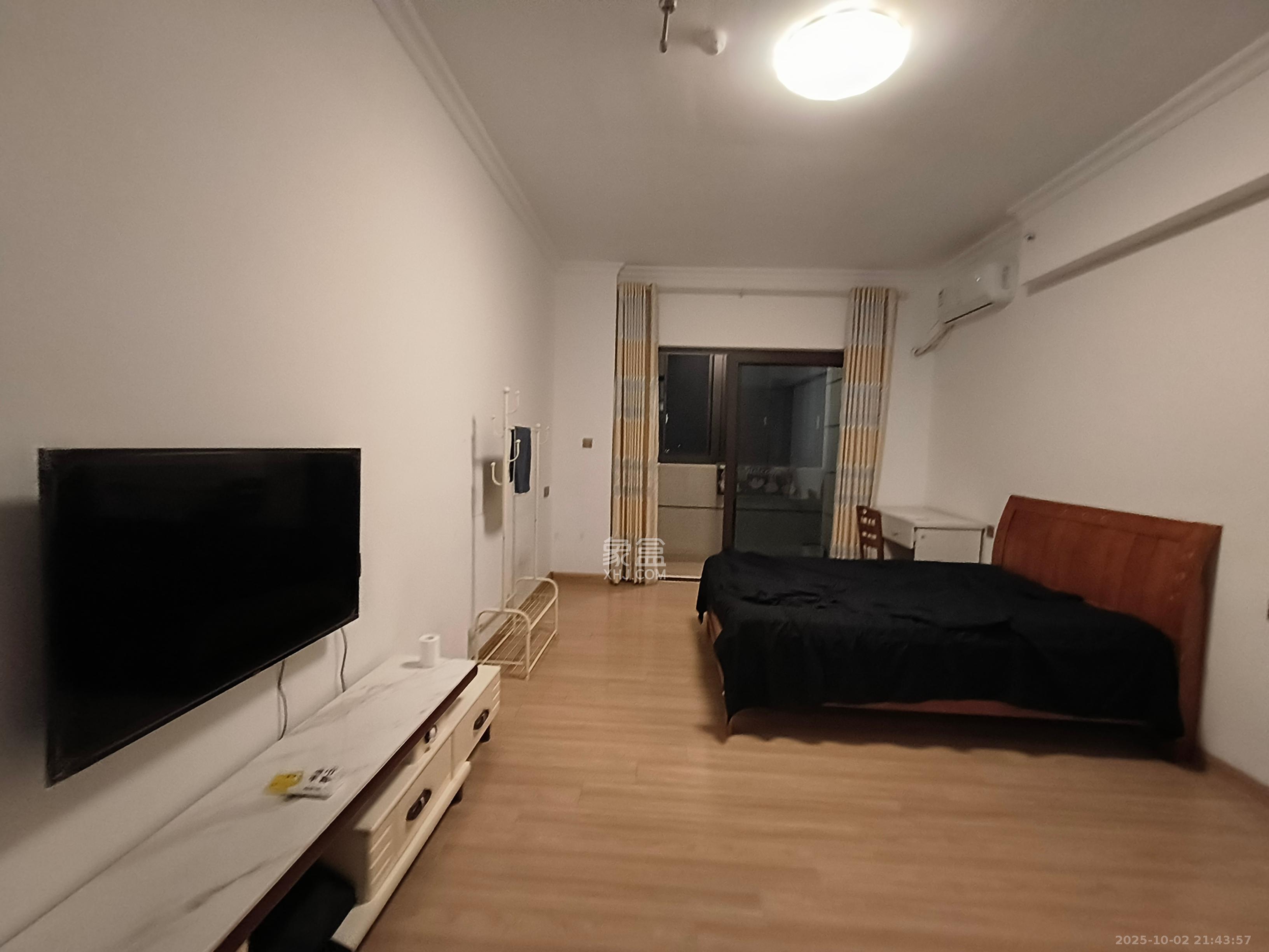 碧桂园星城首府  1室1厅1卫    1300.0元/月