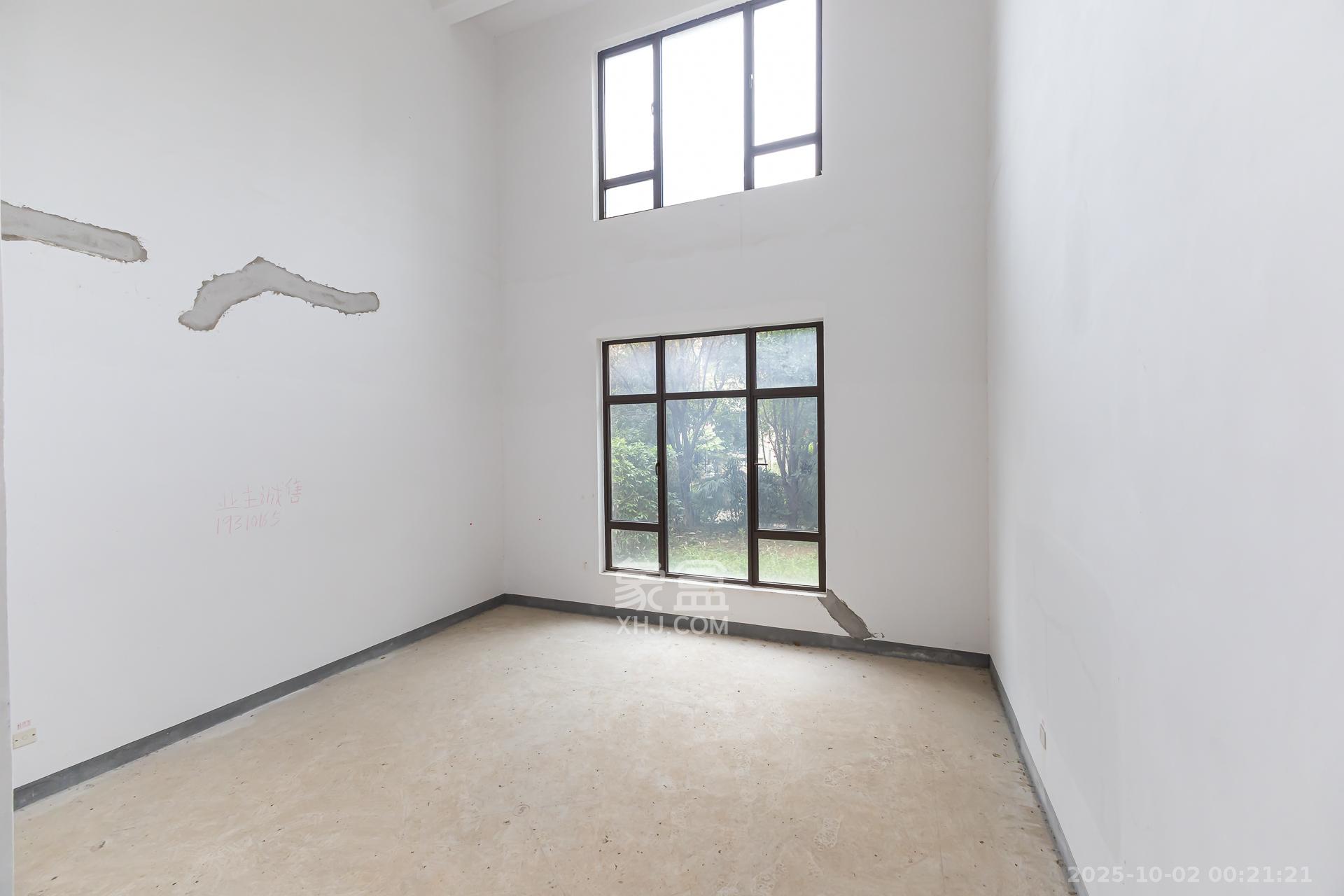 龙湖湘风原著(龙湖湘风星城)  5室2厅4卫    375.0万 龙湖湘风原著(龙湖湘风星城)  5室2厅4卫    375.0万