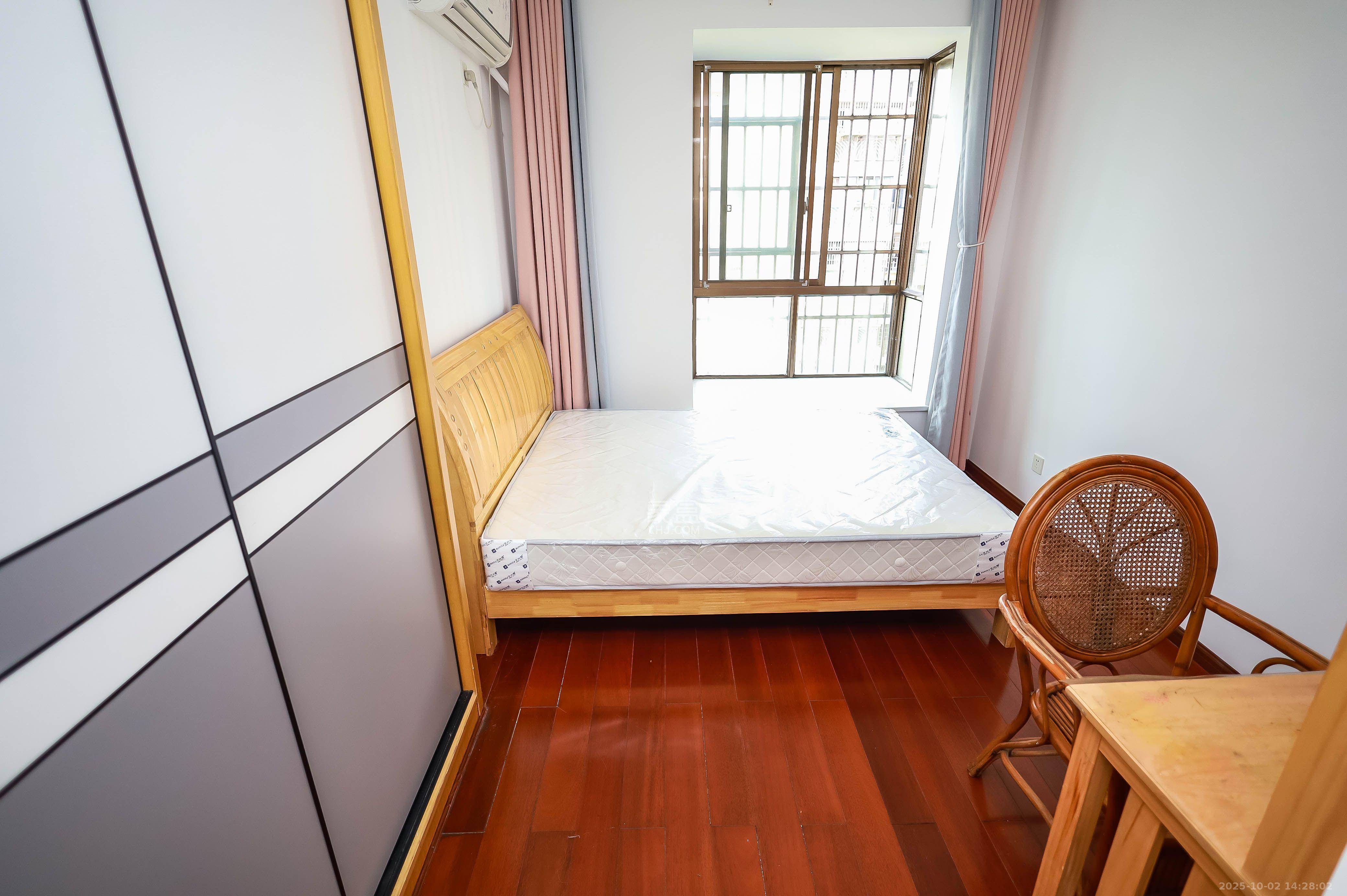 丽都桃源(金峰北院二期)  2室2厅1卫    2200.0元/月 丽都桃源(金峰北院二期)  2室2厅1卫    2200.0元/月室内图