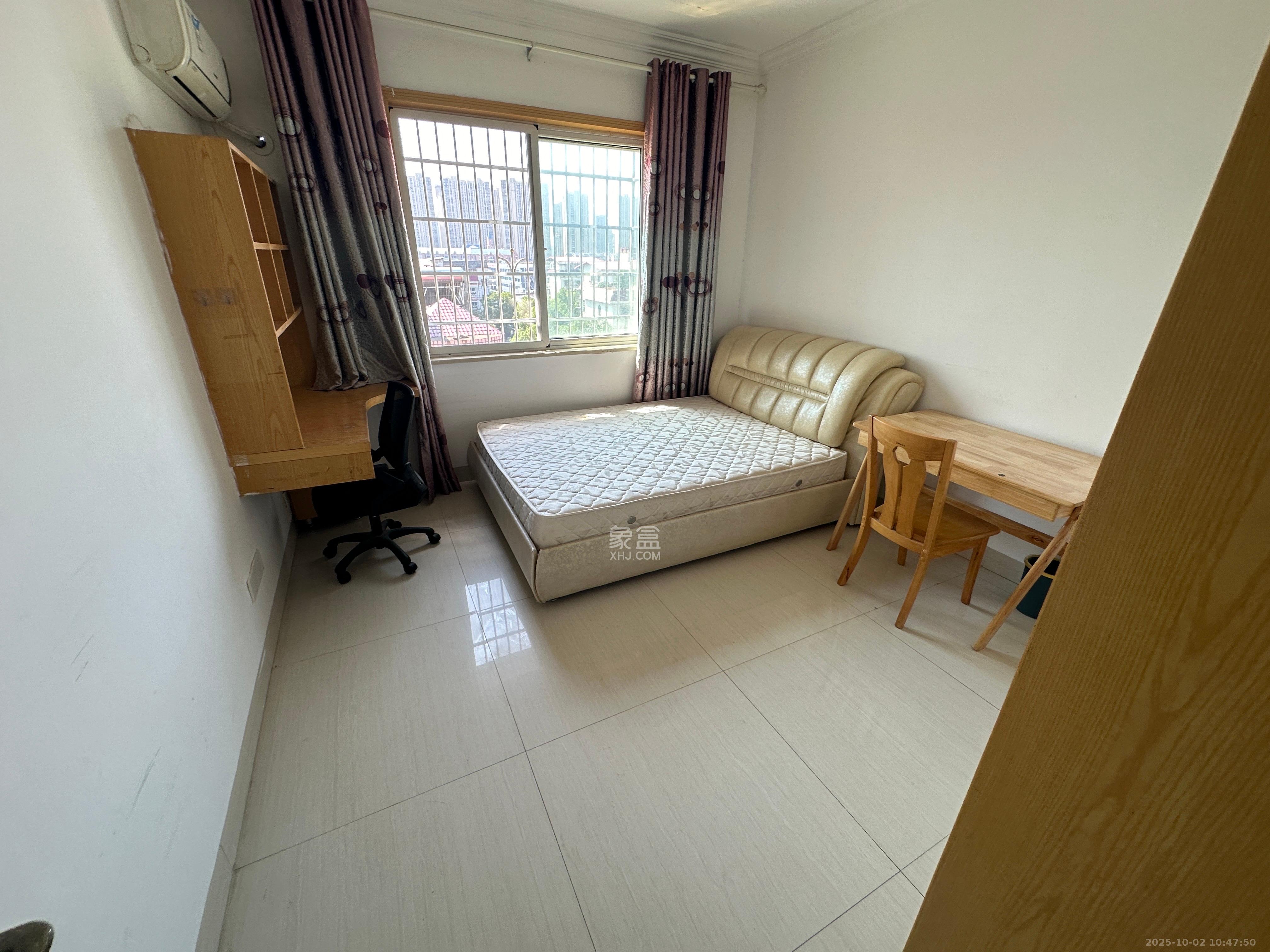 靳江小区 2室0厅0卫 1400.0元/月 靳江小区 2室0厅0卫 1400.0元/月室内图