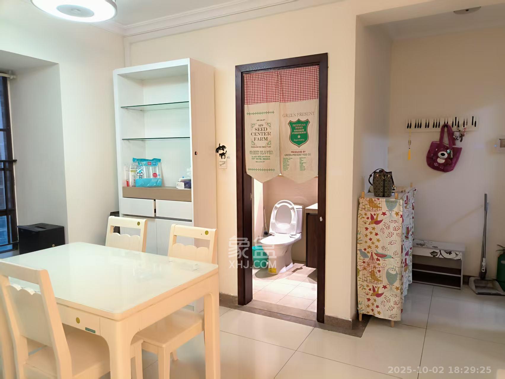 时代倾城一期 3室2厅2卫 2300.0元/月 时代倾城一期 3室2厅2卫 2300.0元/月室内图