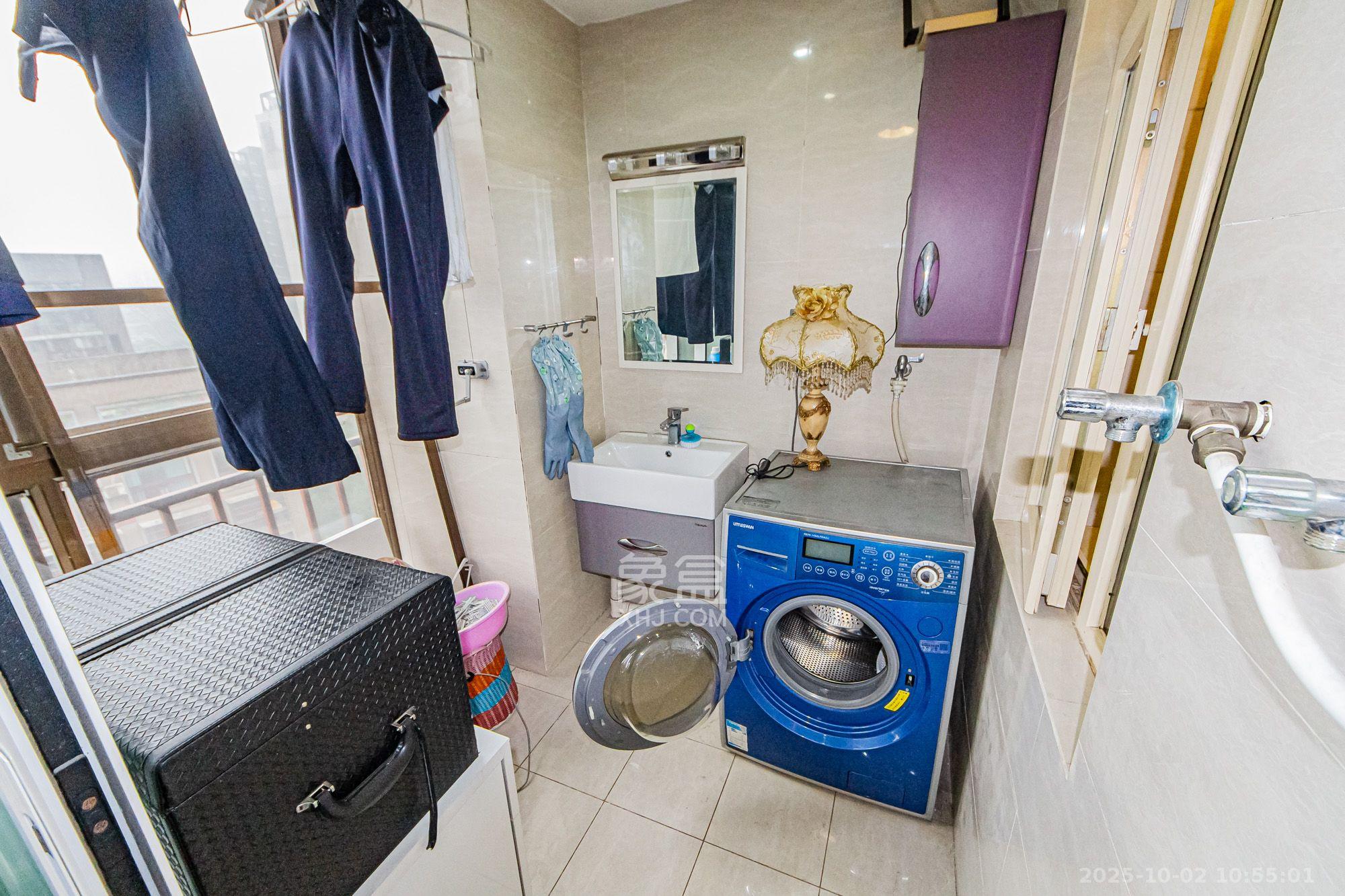 万国城(当代满庭春MOMA)一期 4室2厅1卫 4500.0元/月 万国城(当代满庭春MOMA)一期 4室2厅1卫 4500.0元/月室内图