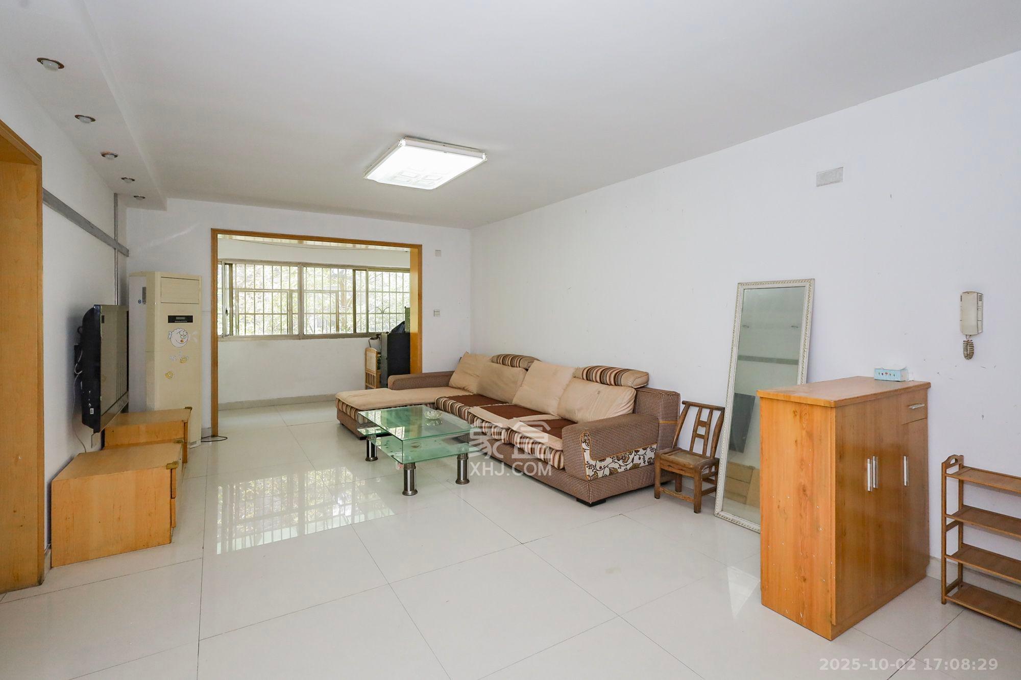 好家园  2室2厅1卫    1600.0元/月室内图