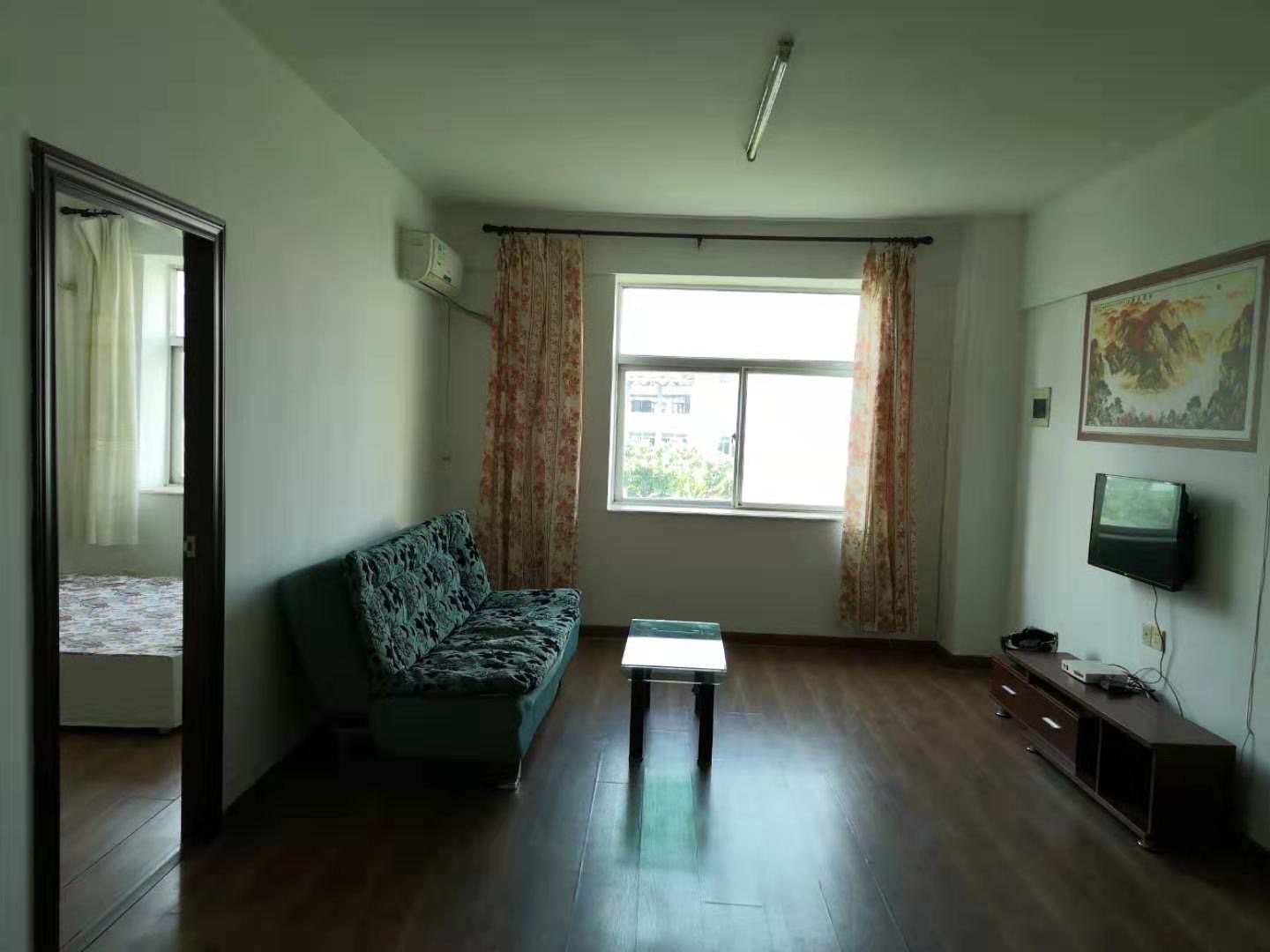 玉兰园 4室2厅2卫 2100.0元/月 玉兰园 4室2厅2卫 2100.0元/月室内图