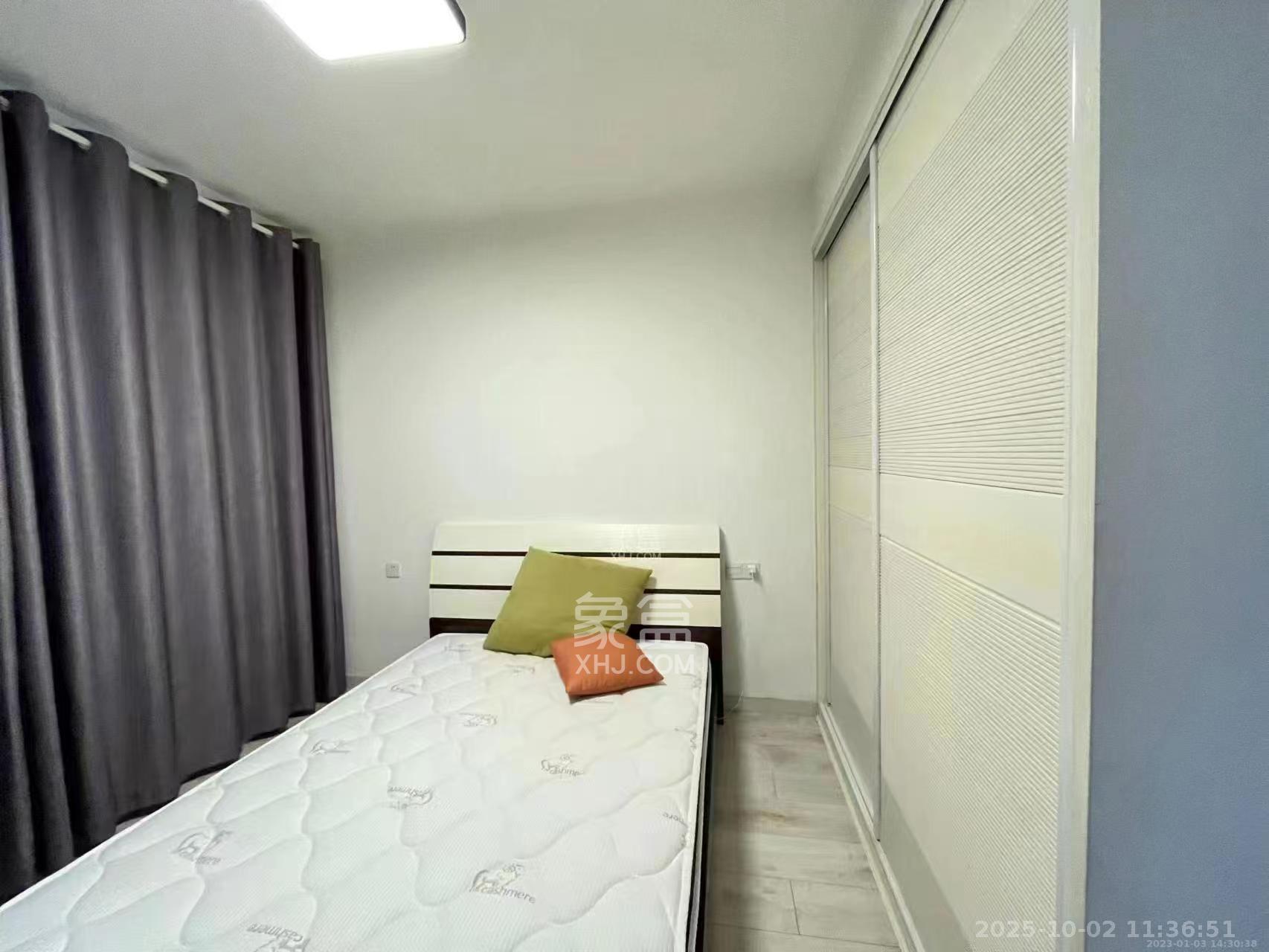 绿地之窗  3室2厅2卫    3000.0元/月室内图