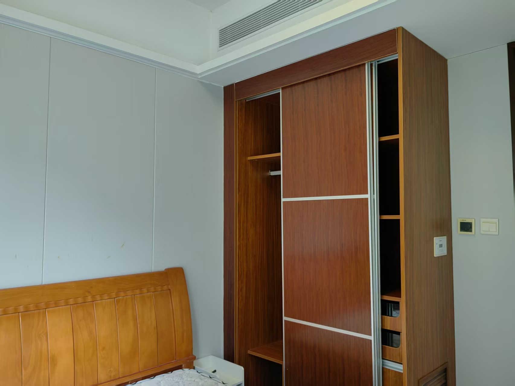 开维生态城 3室2厅2卫 2300.0元/月 开维生态城 3室2厅2卫 2300.0元/月室内图