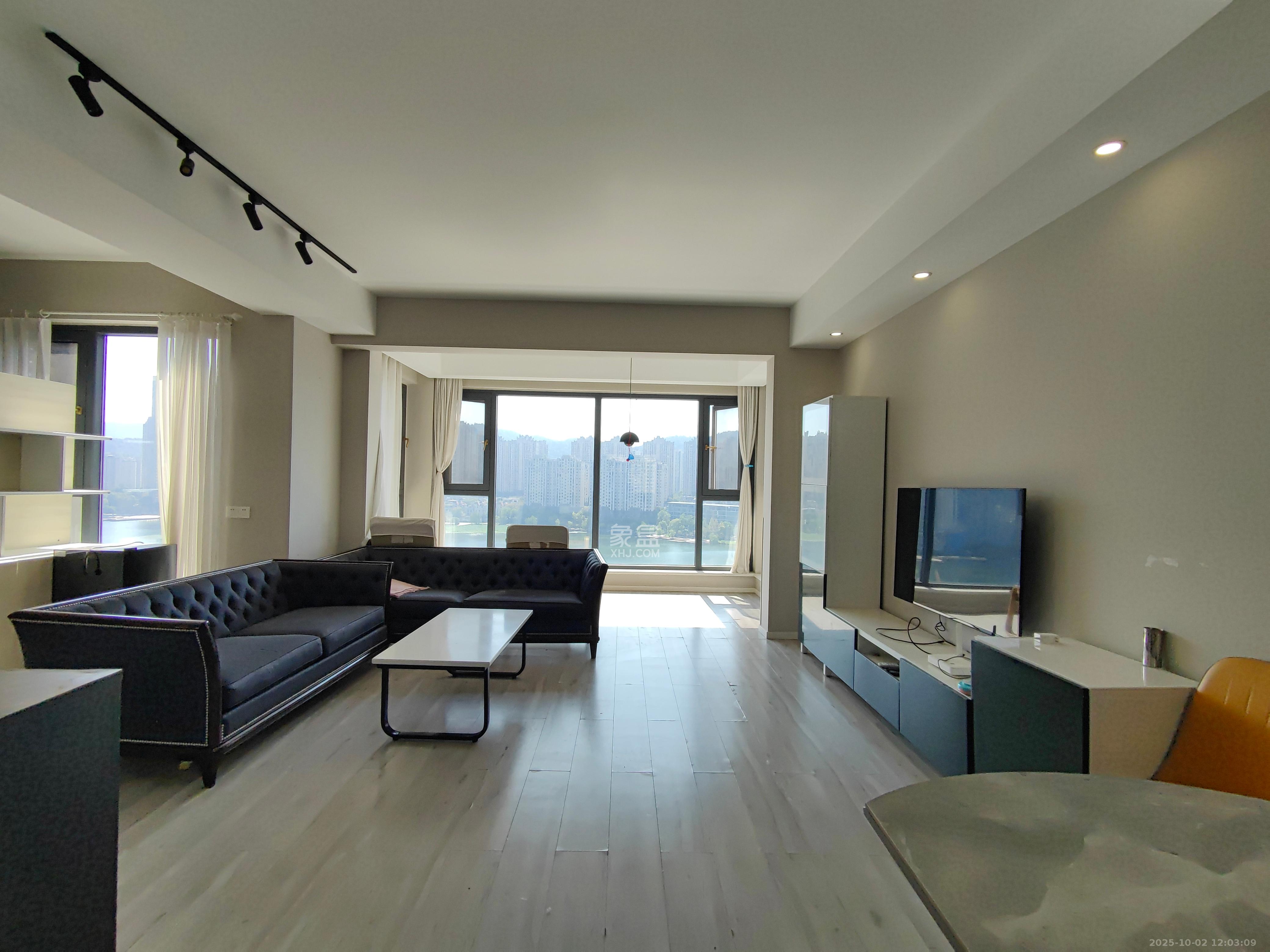 中建梅溪湖中心 4室2厅3卫 5200.0元/月 中建梅溪湖中心 4室2厅3卫 5200.0元/月室内图