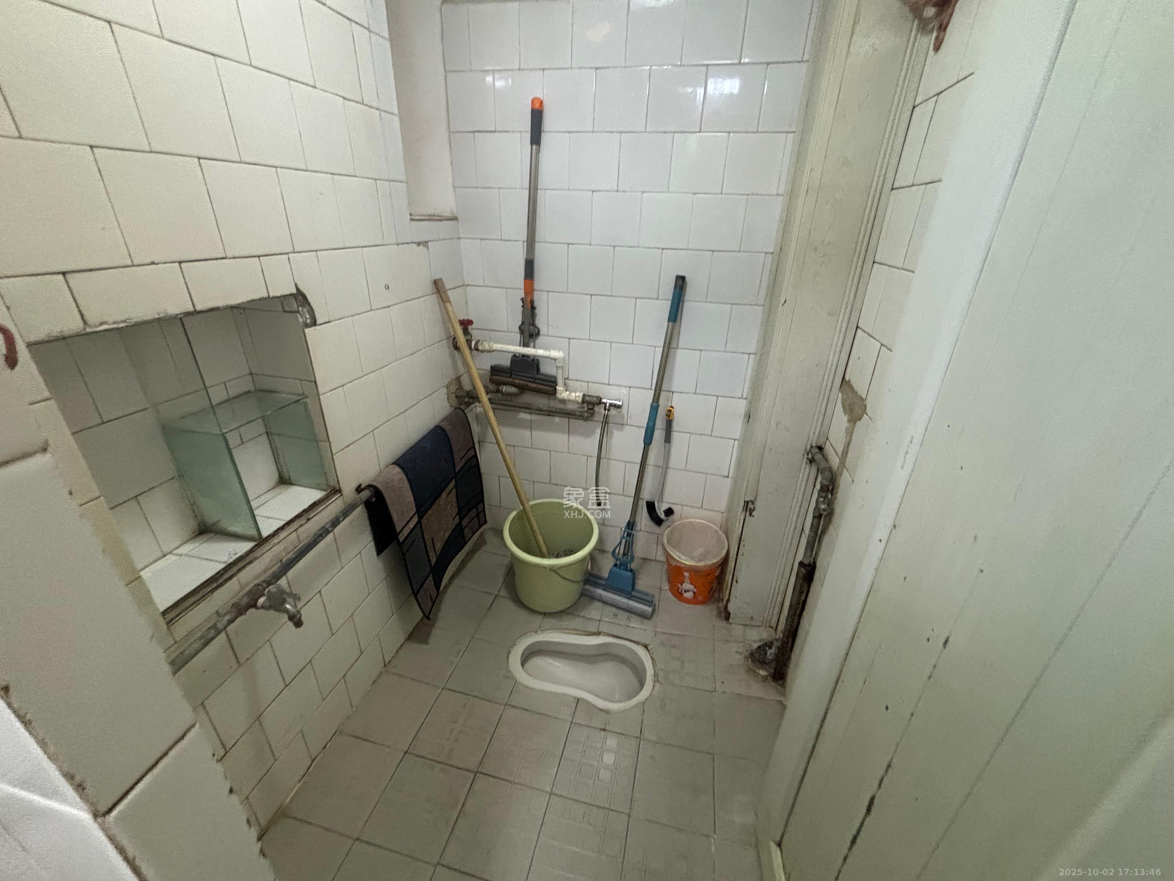 涂家冲社区（涂新小区、农商银行宿舍）  2室2厅1卫    2100.0元/月室内图